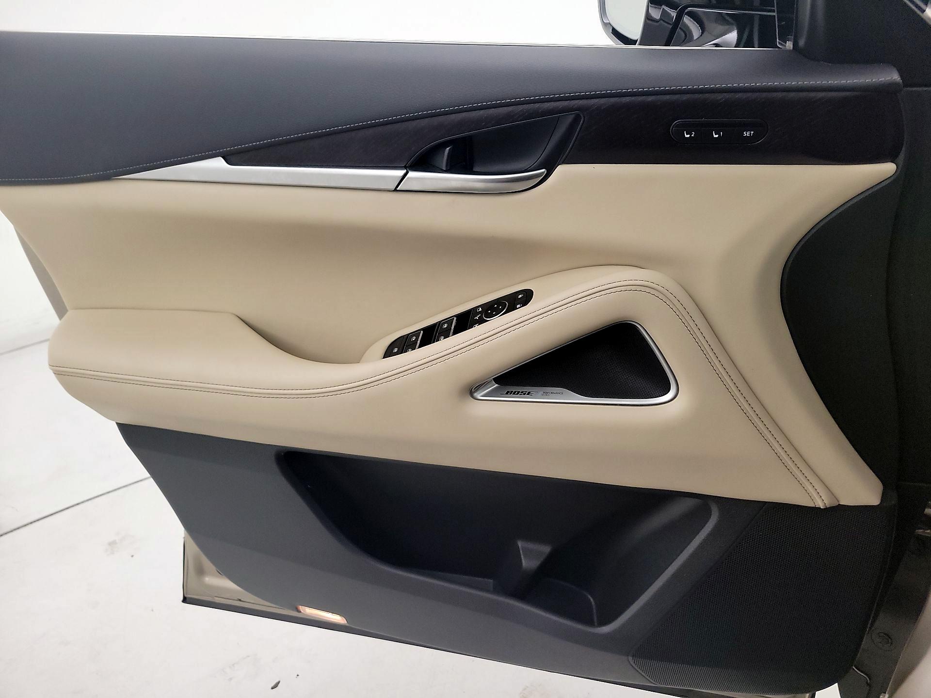 Thumbnail: 2023 INFINITI QX60 - 10