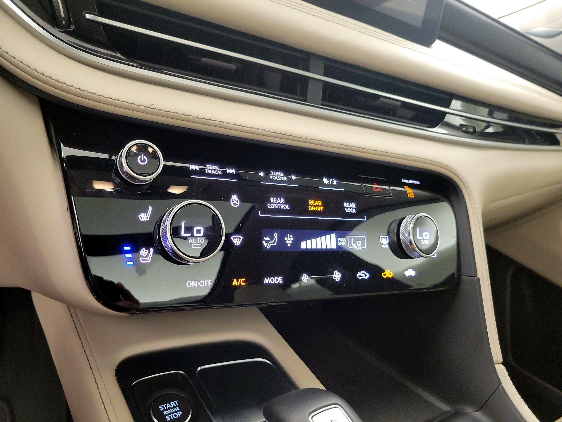 Thumbnail: 2023 INFINITI QX60 - 15