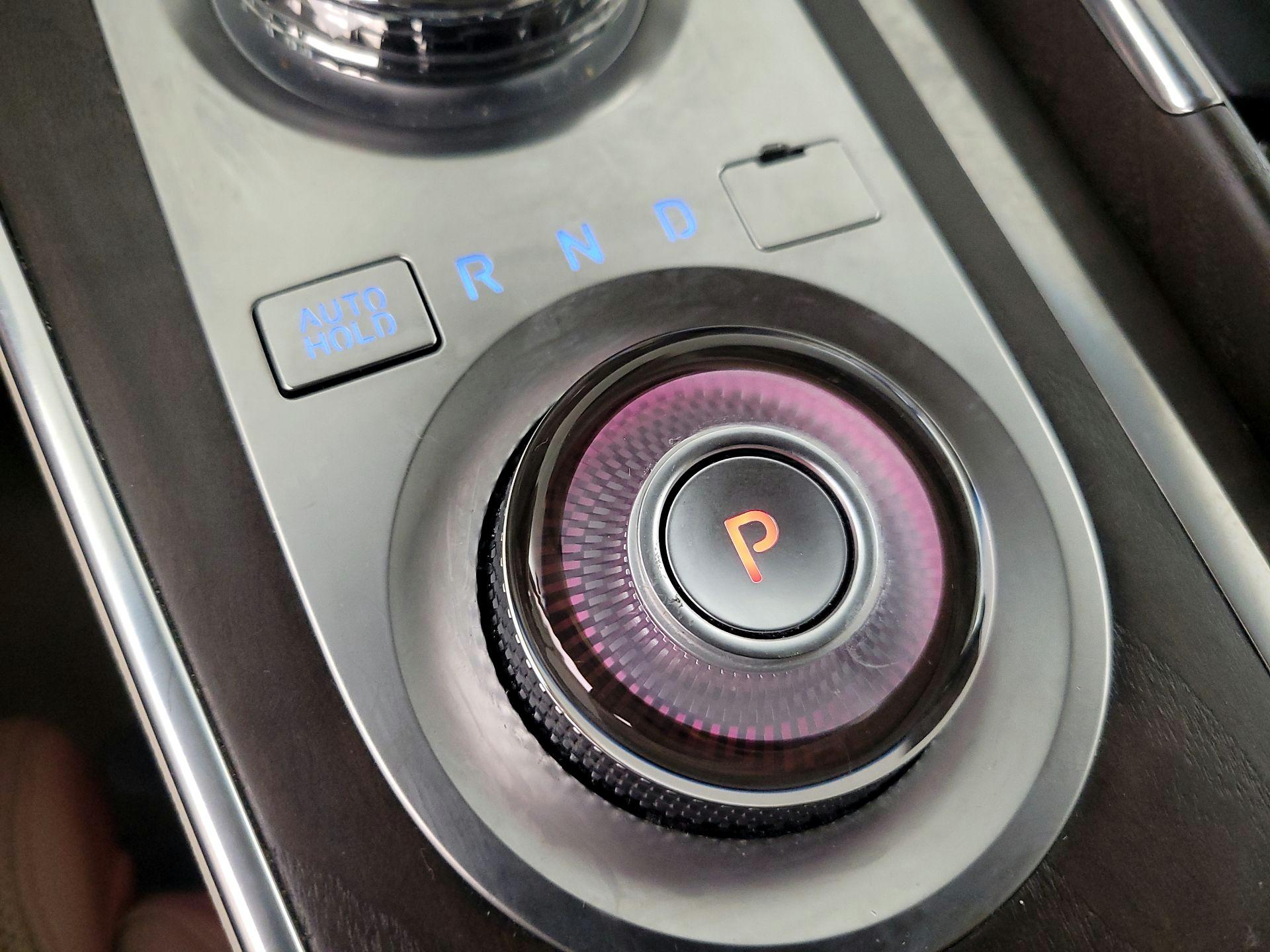 Thumbnail: 2023 Genesis GV80 - 18
