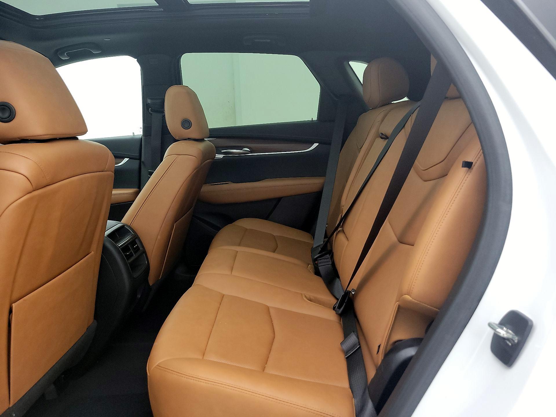 Thumbnail: 2023 Cadillac XT5 - 19