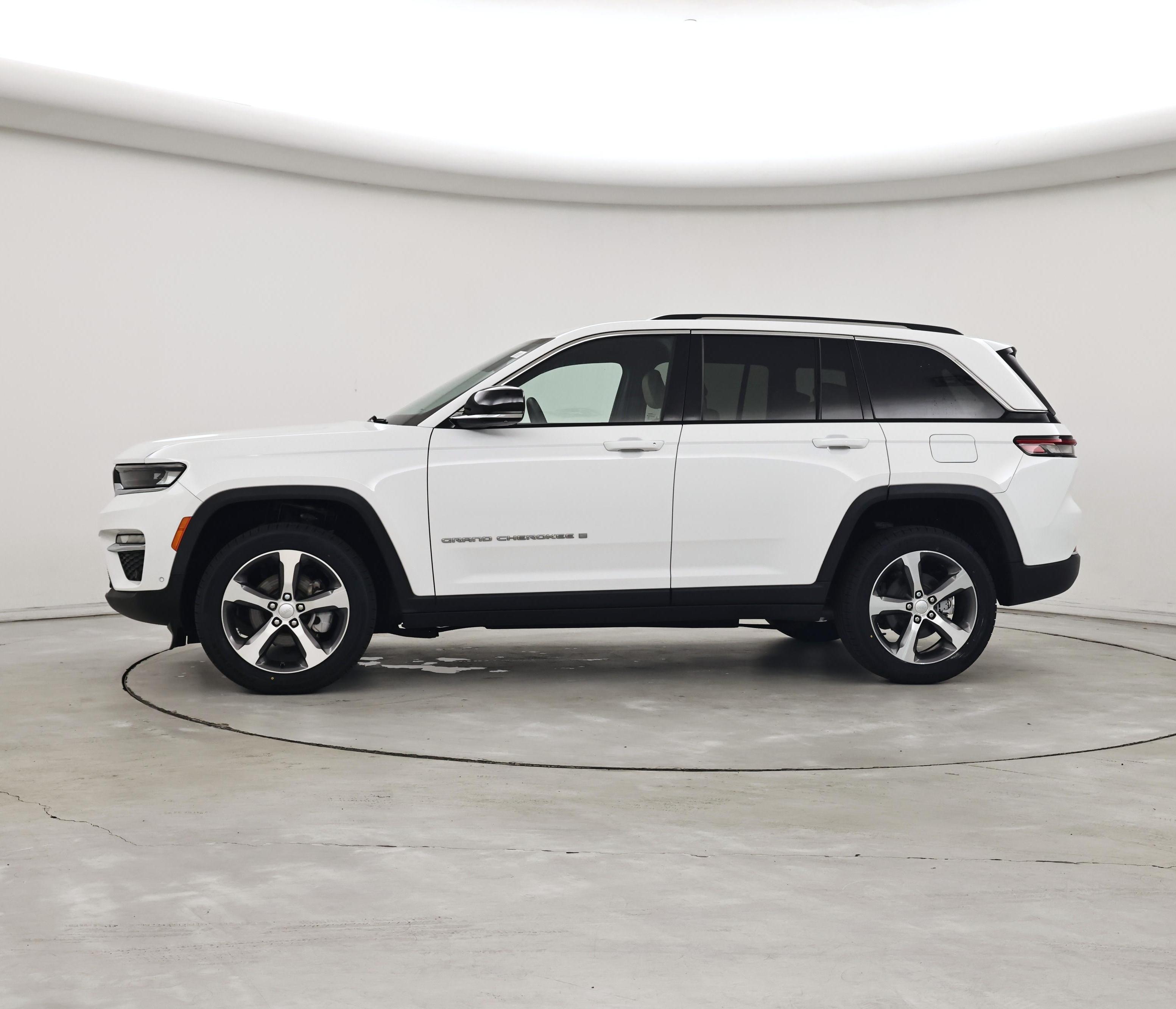 Thumbnail: 2023 Jeep Grand Cherokee - 3