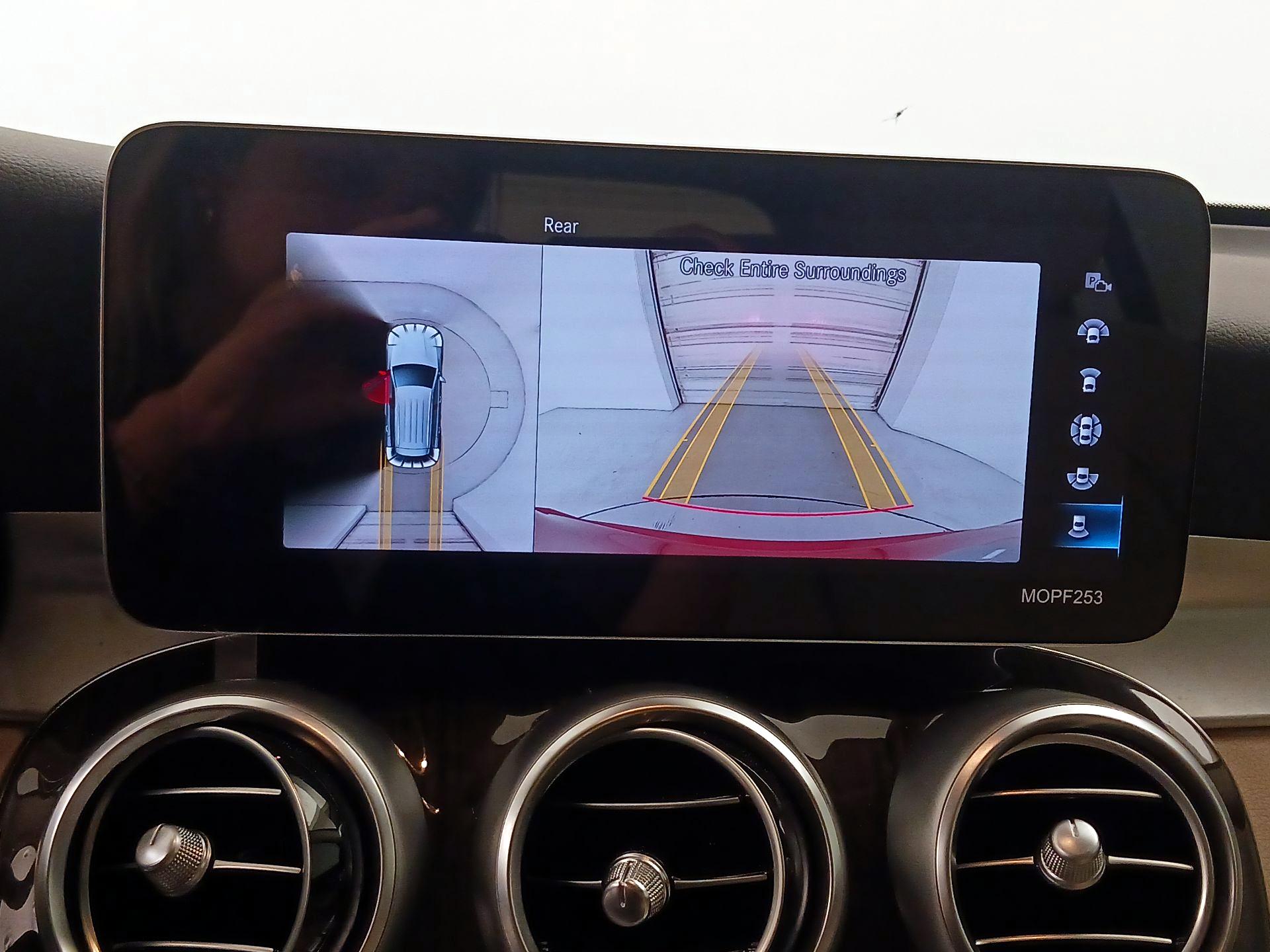 Thumbnail: 2022 Mercedes-Benz GLC - 15