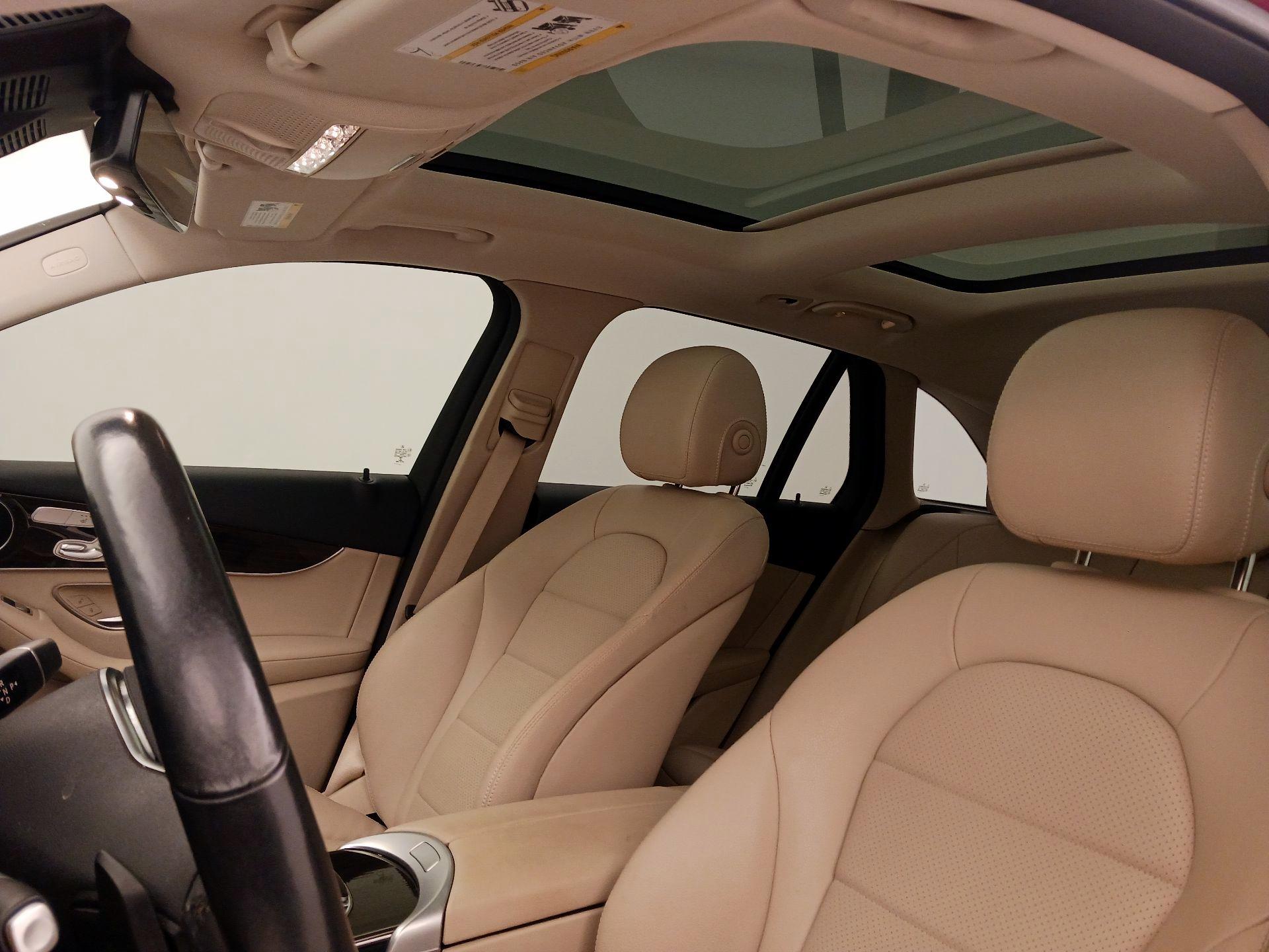 Thumbnail: 2022 Mercedes-Benz GLC - 20