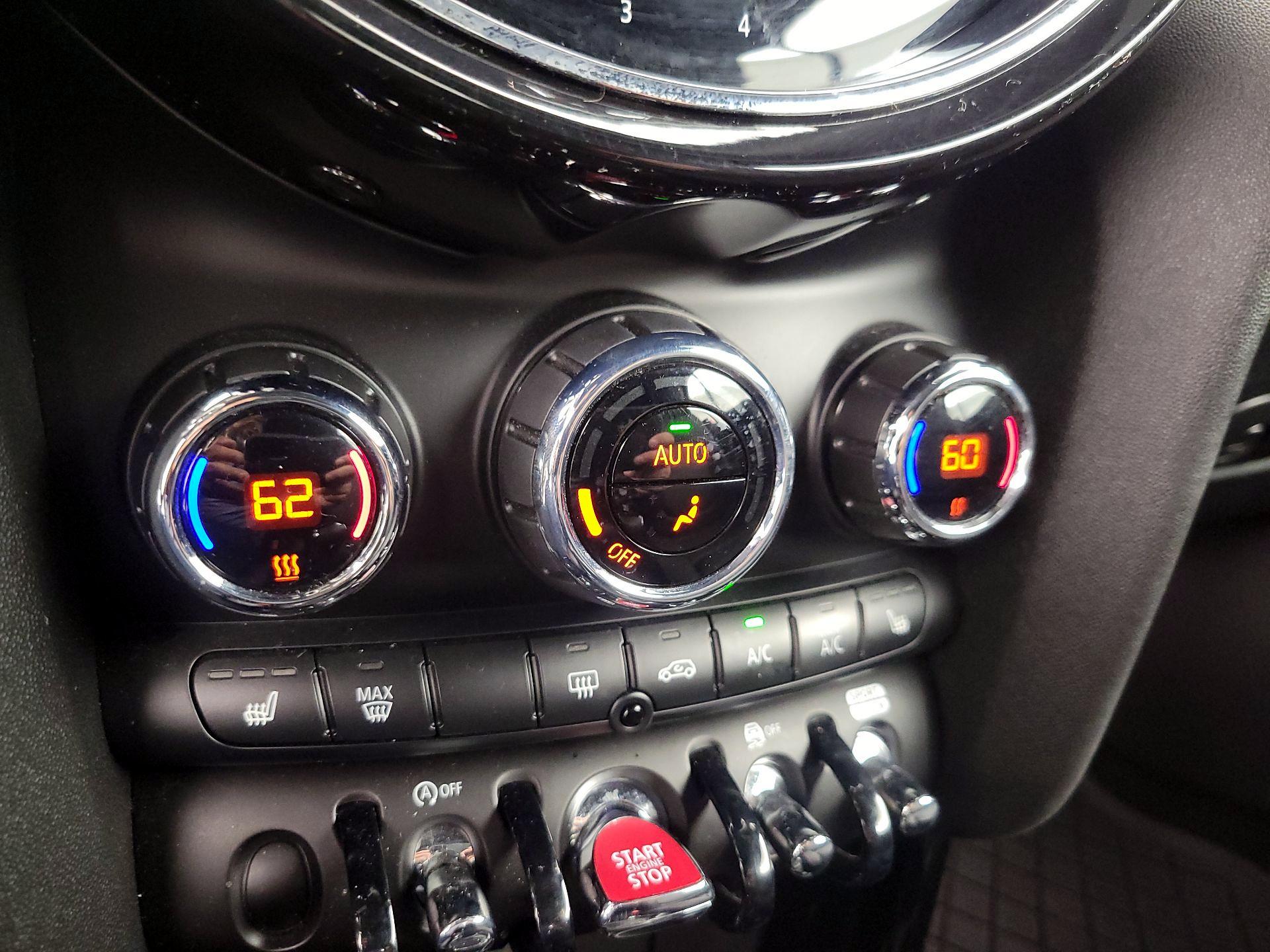 Thumbnail: 2023 MINI Cooper - 17