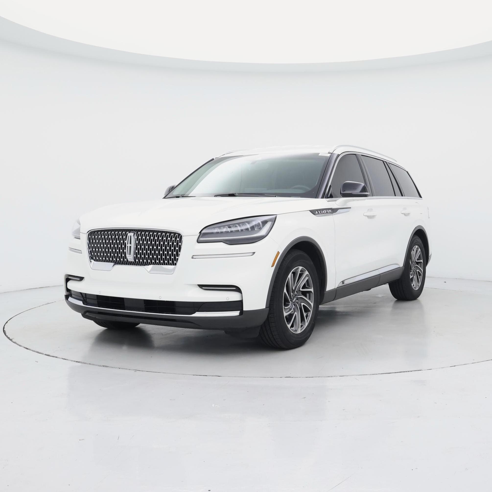 Thumbnail: 2021 Lincoln Aviator - 4