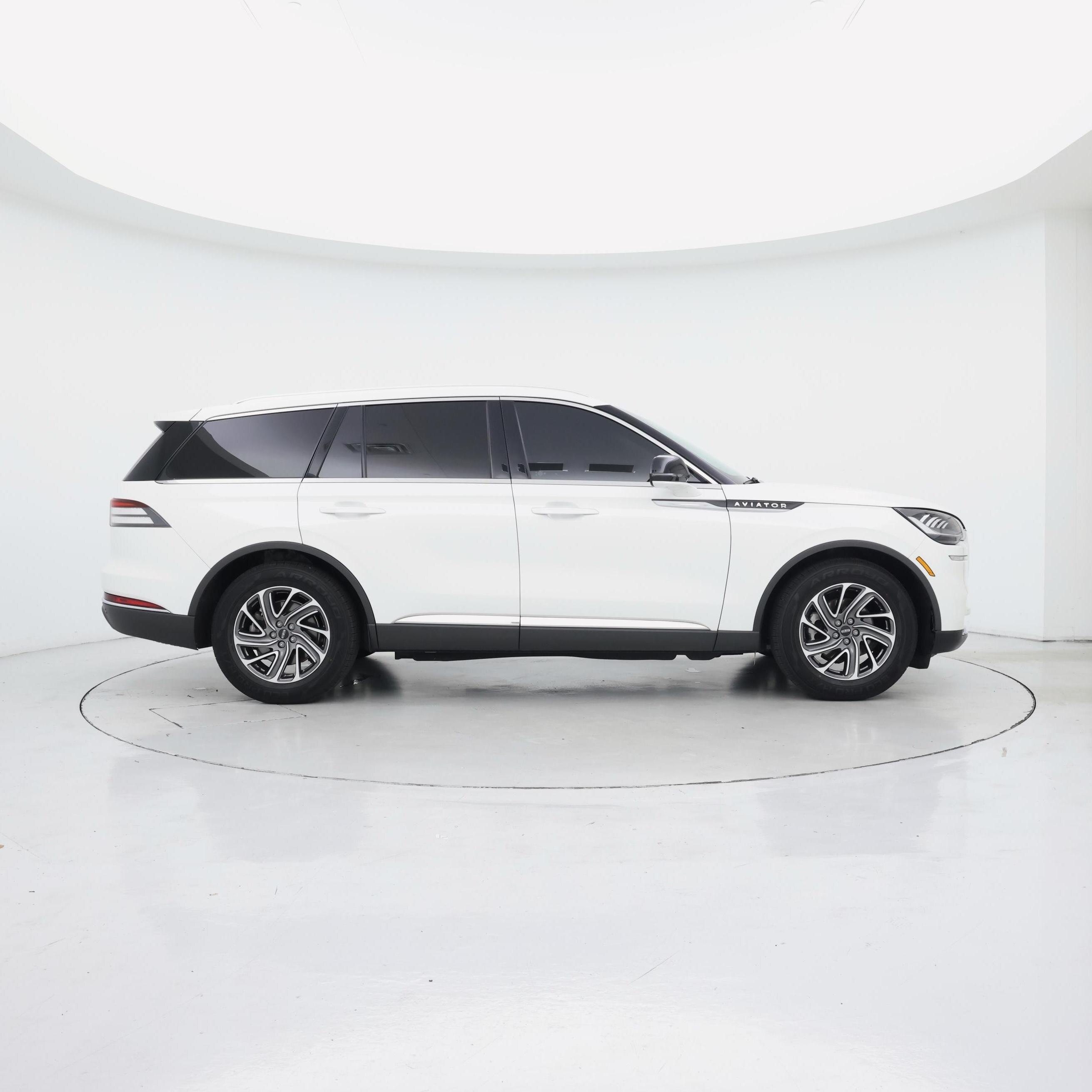 Thumbnail: 2021 Lincoln Aviator - 7