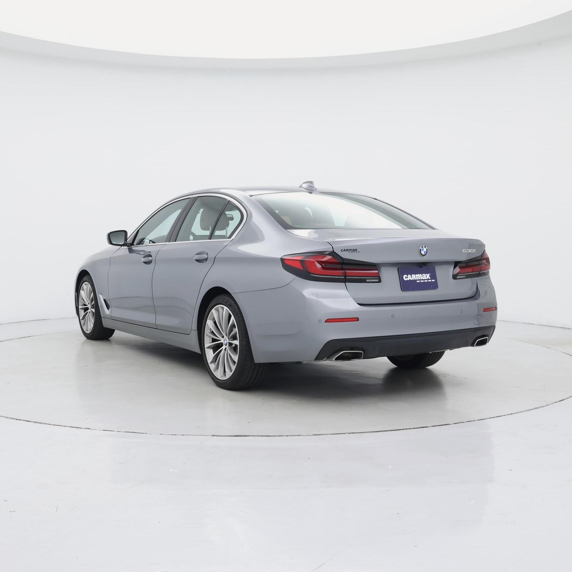 Thumbnail: 2023 BMW 5 Series - 2