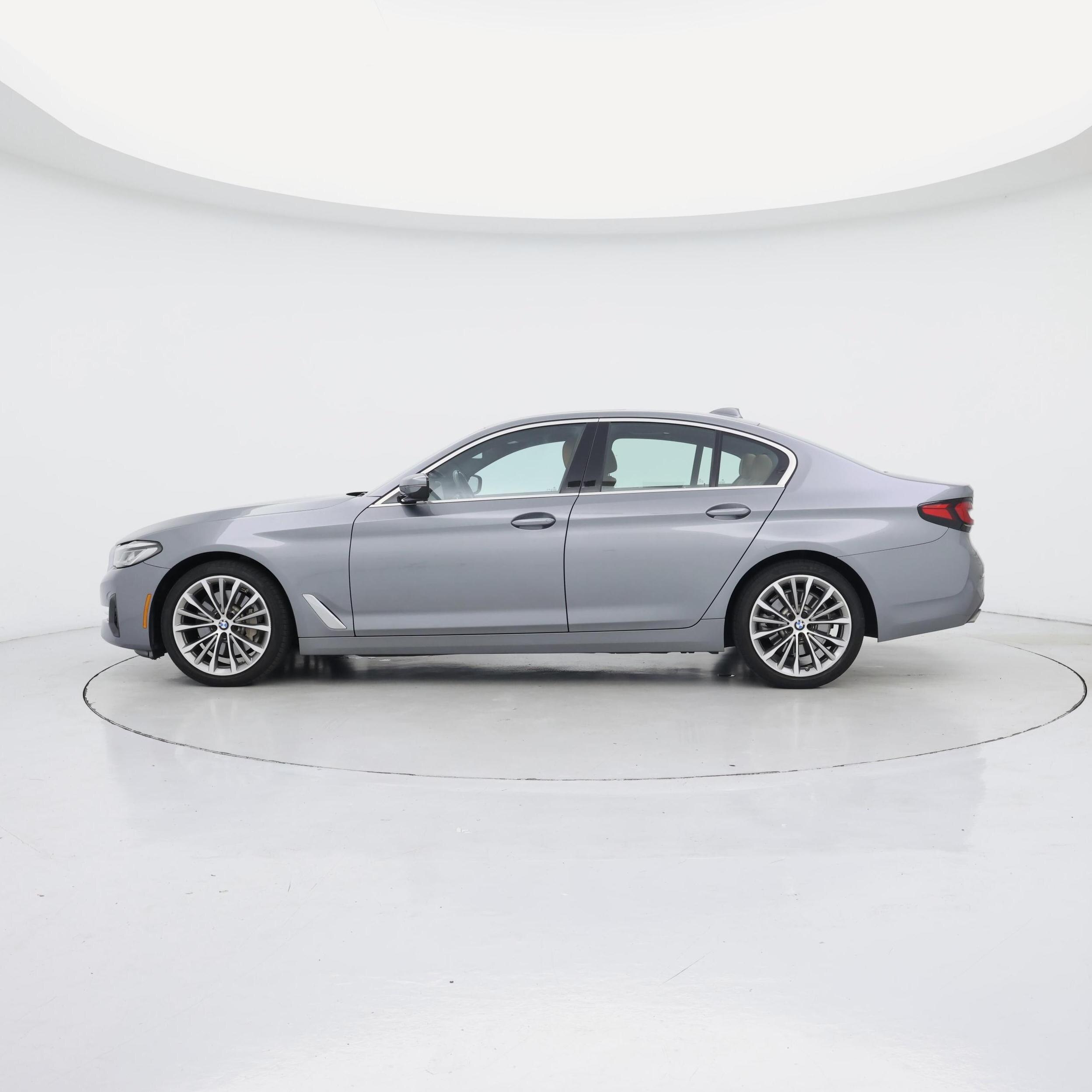 Thumbnail: 2023 BMW 5 Series - 3