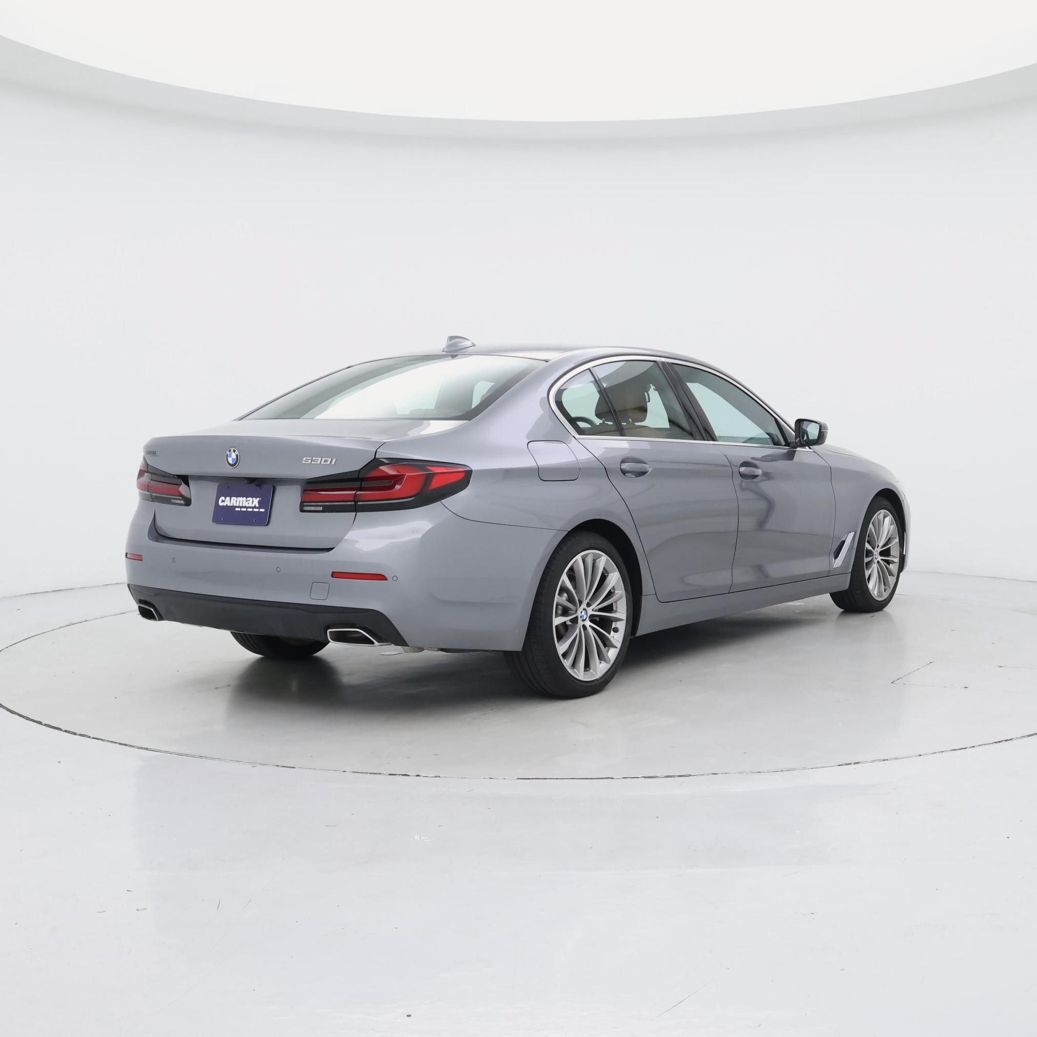 Thumbnail: 2023 BMW 5 Series - 8