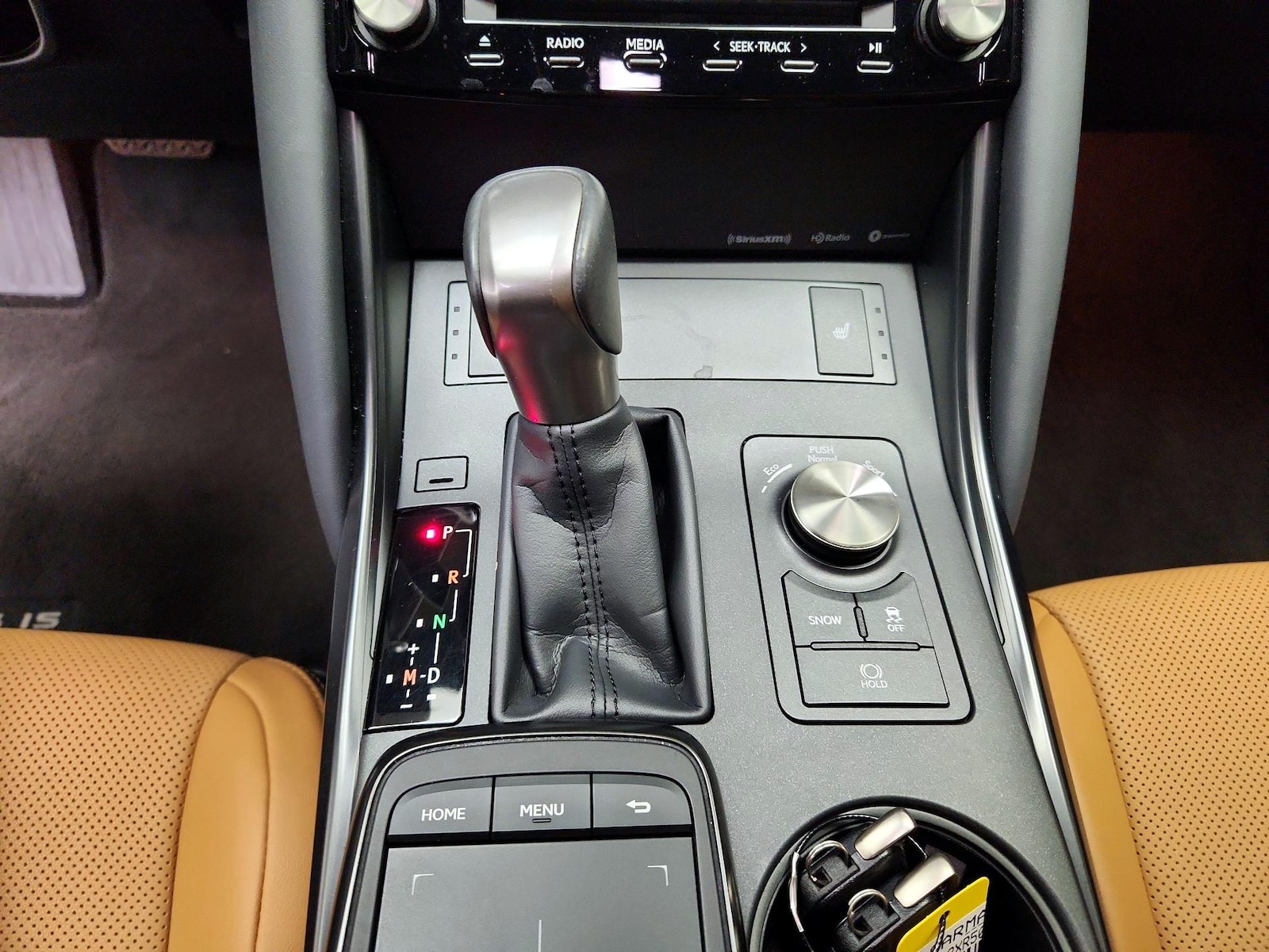 2024 Lexus IS 350 F SPORT DESIGN - Photo 18