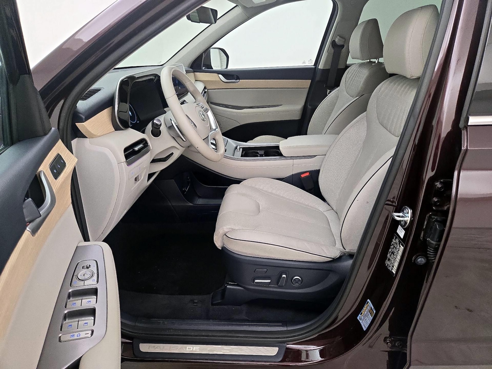 2024 Hyundai Palisade Limited - Photo 12