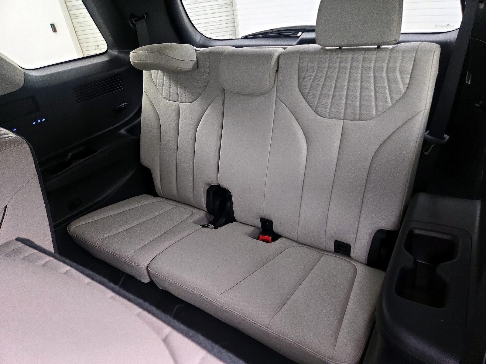 2024 Hyundai Palisade Limited - Photo 23