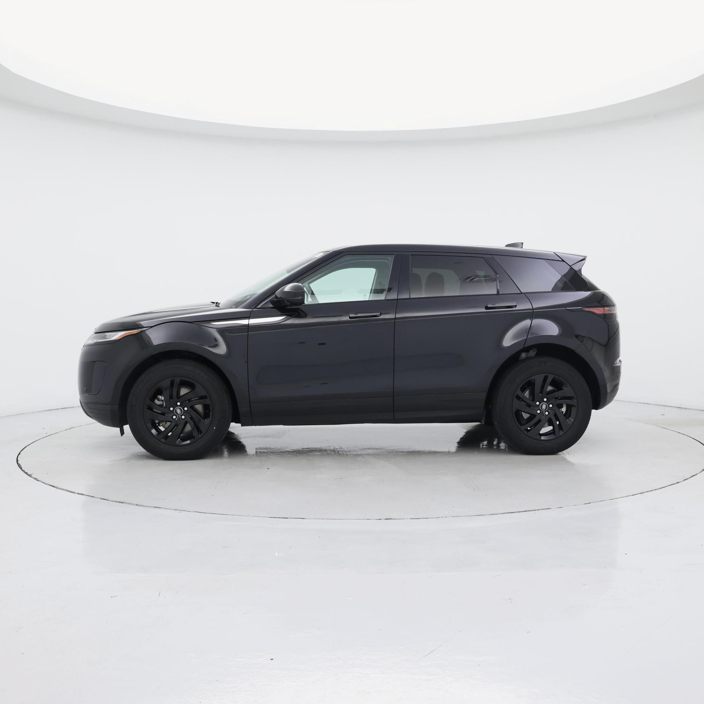 Thumbnail: 2023 Land Rover Range Rover Evoque - 3