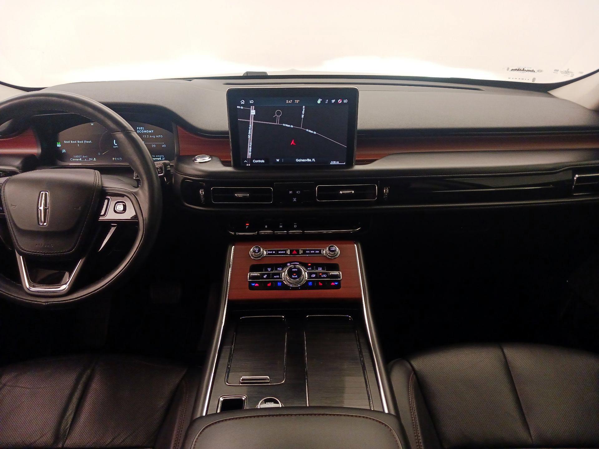 Thumbnail: 2022 Lincoln Aviator - 9