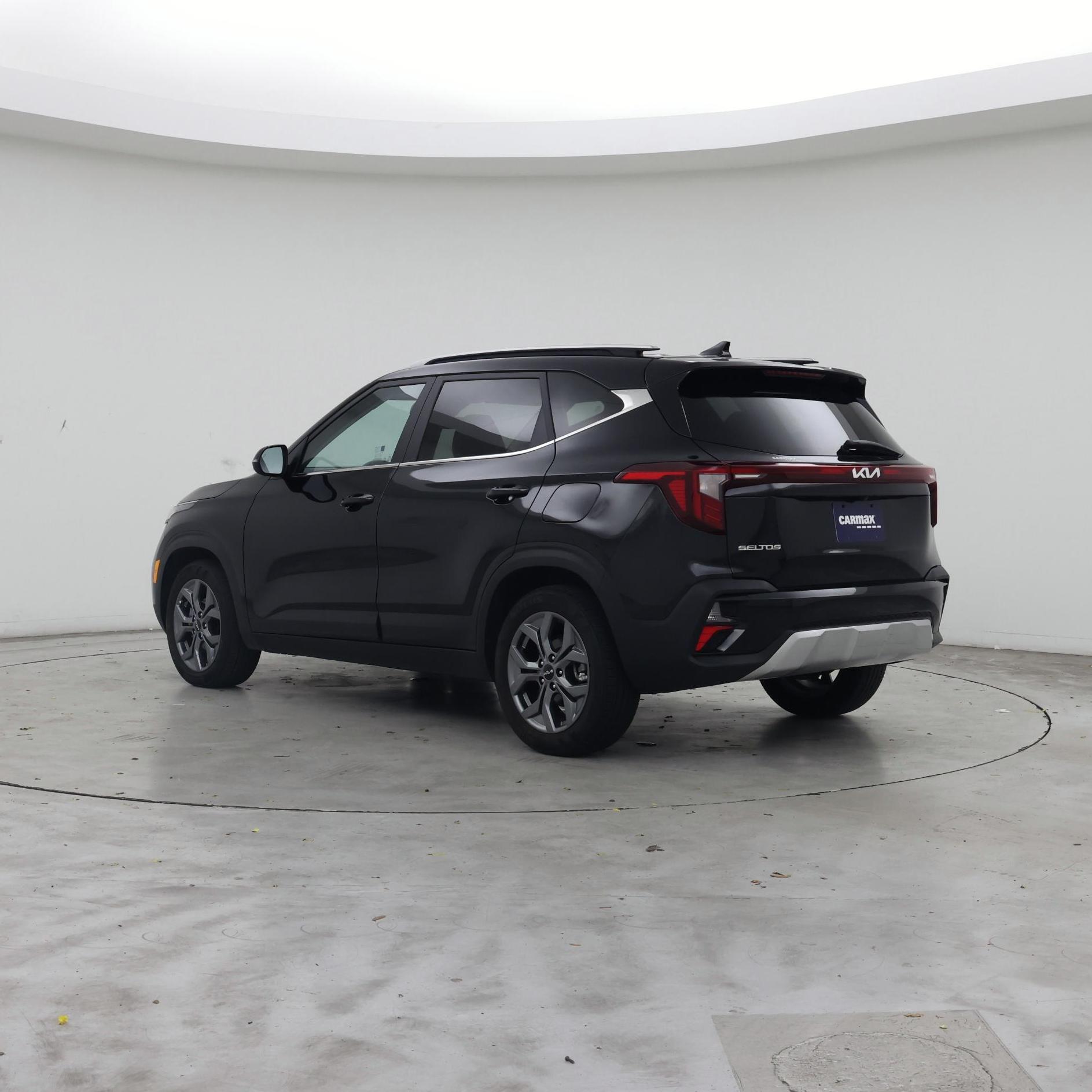 Thumbnail: 2024 Kia Seltos - 2