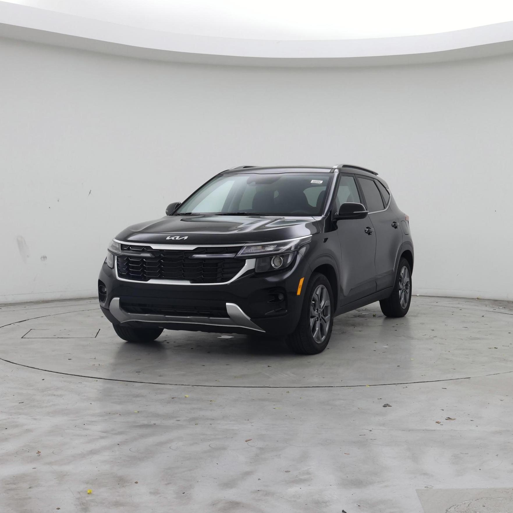 Thumbnail: 2024 Kia Seltos - 4