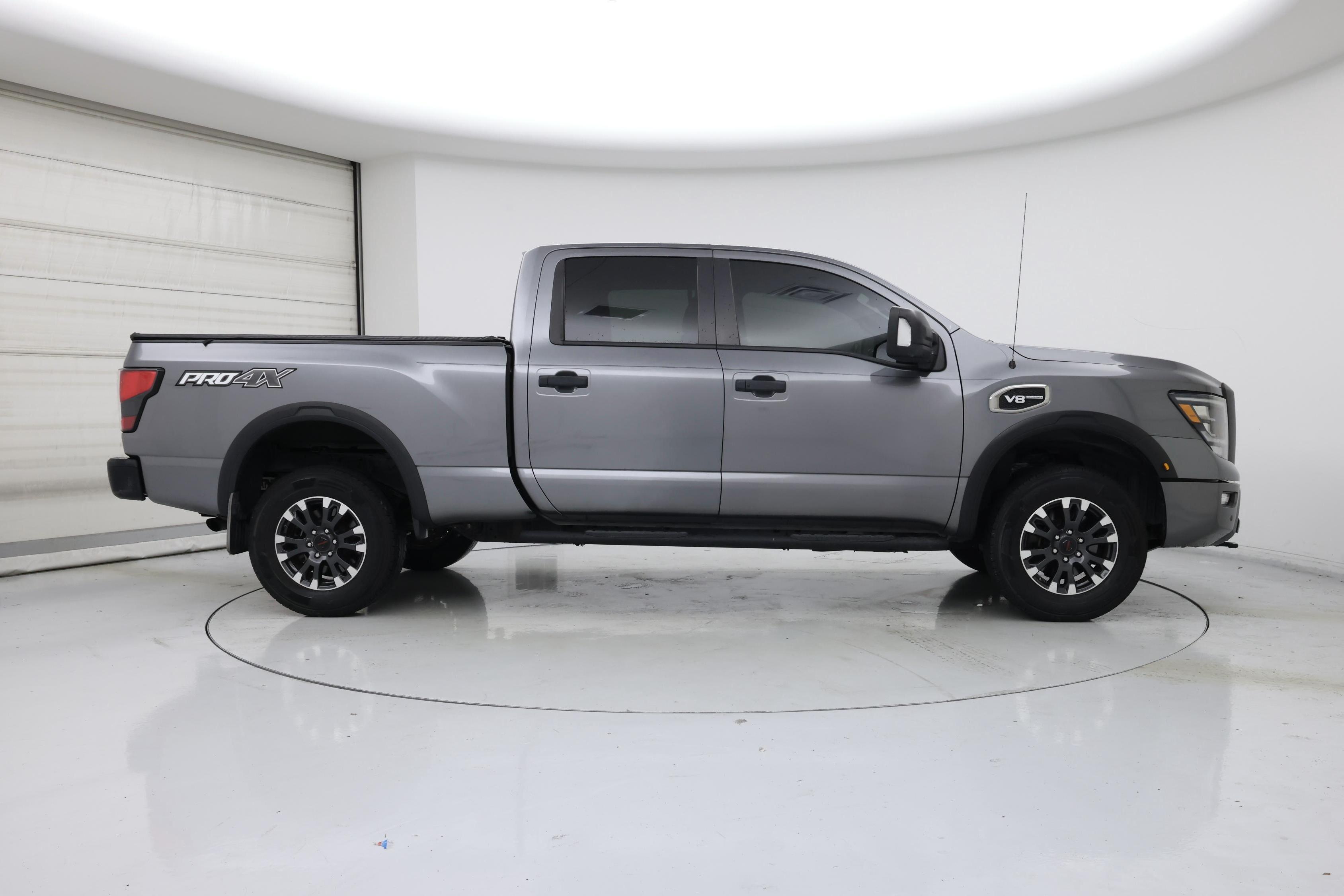 Thumbnail: 2021 Nissan Titan - 7