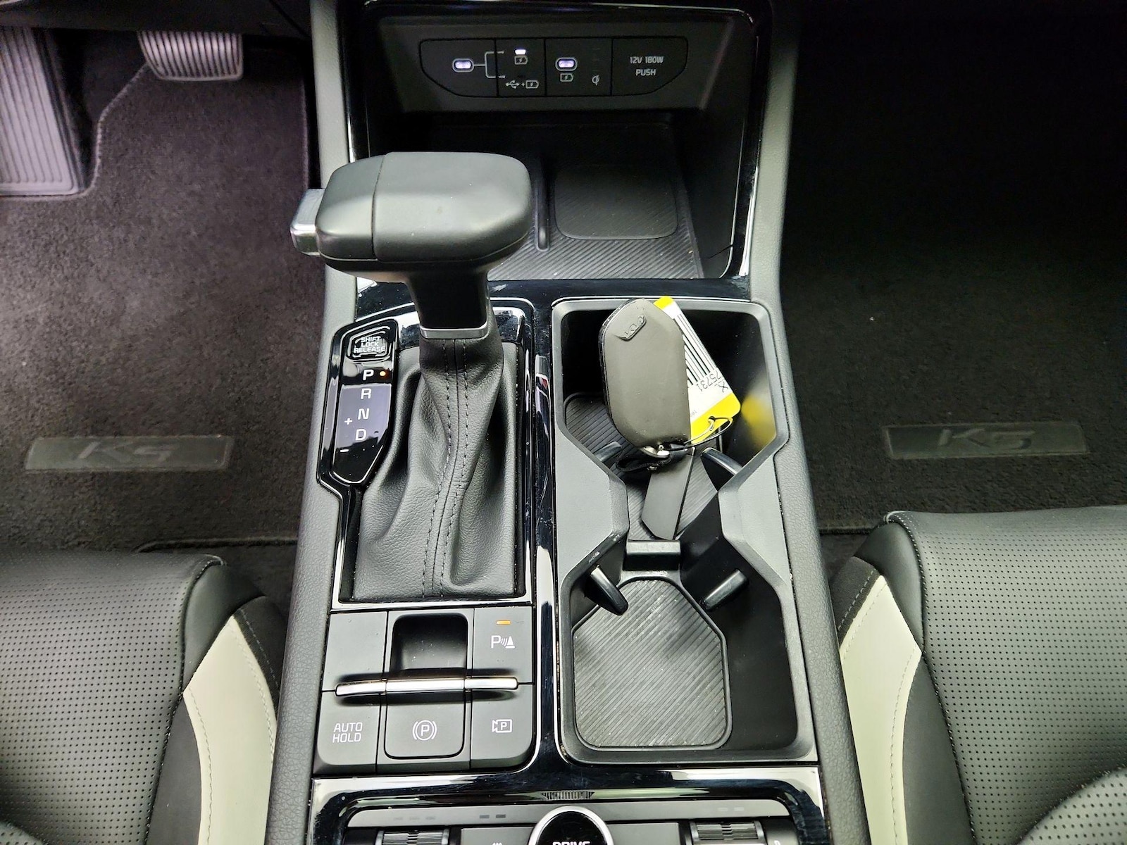 2025 Kia K5 GT-Line - Photo 19