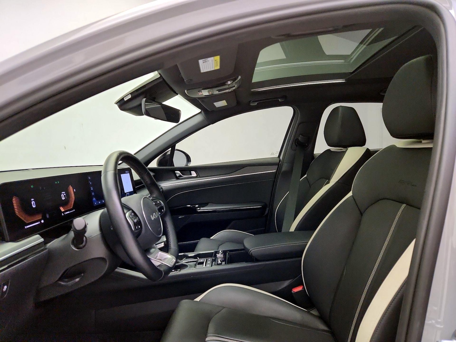 2025 Kia K5 GT-Line - Photo 21