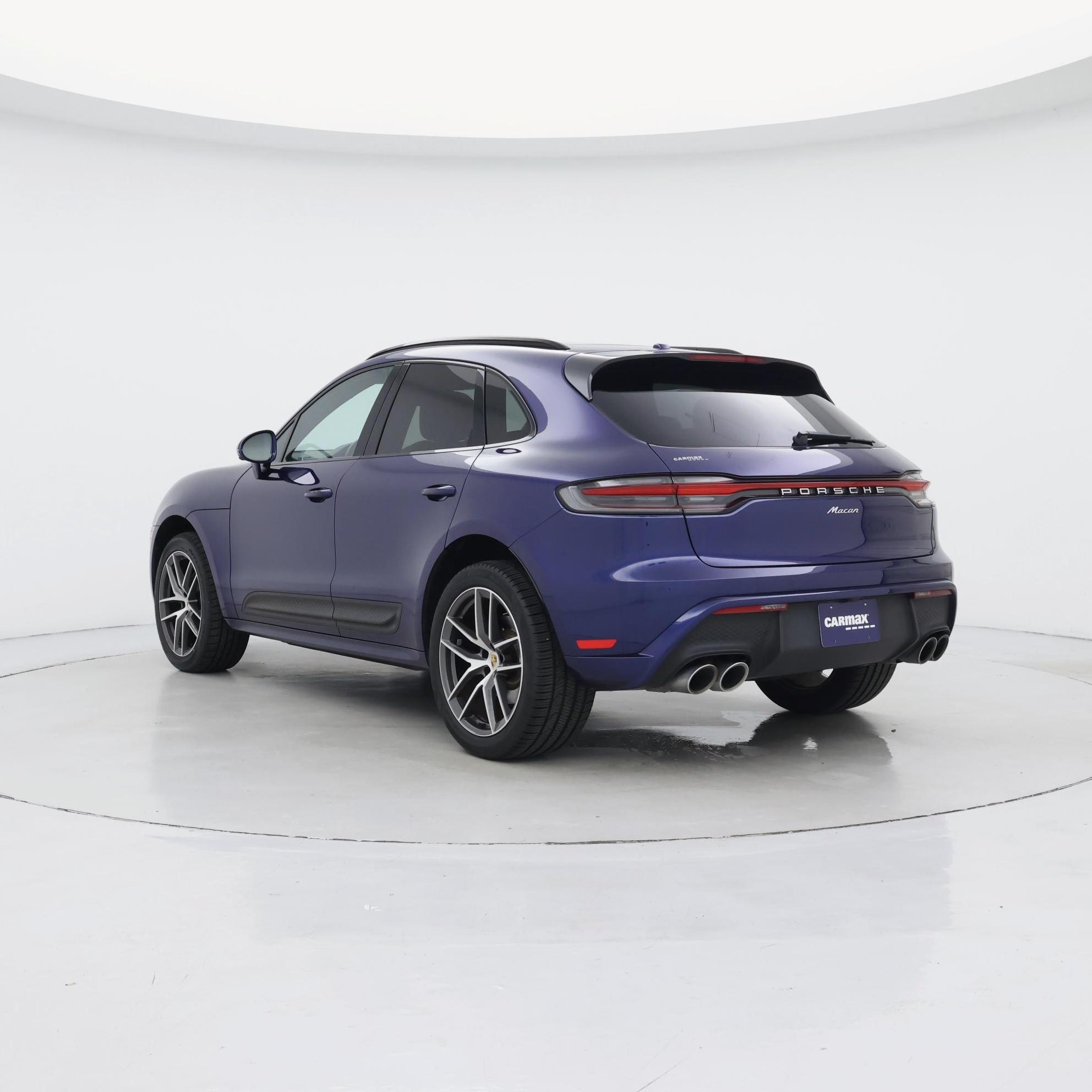 Thumbnail: 2023 Porsche Macan - 2