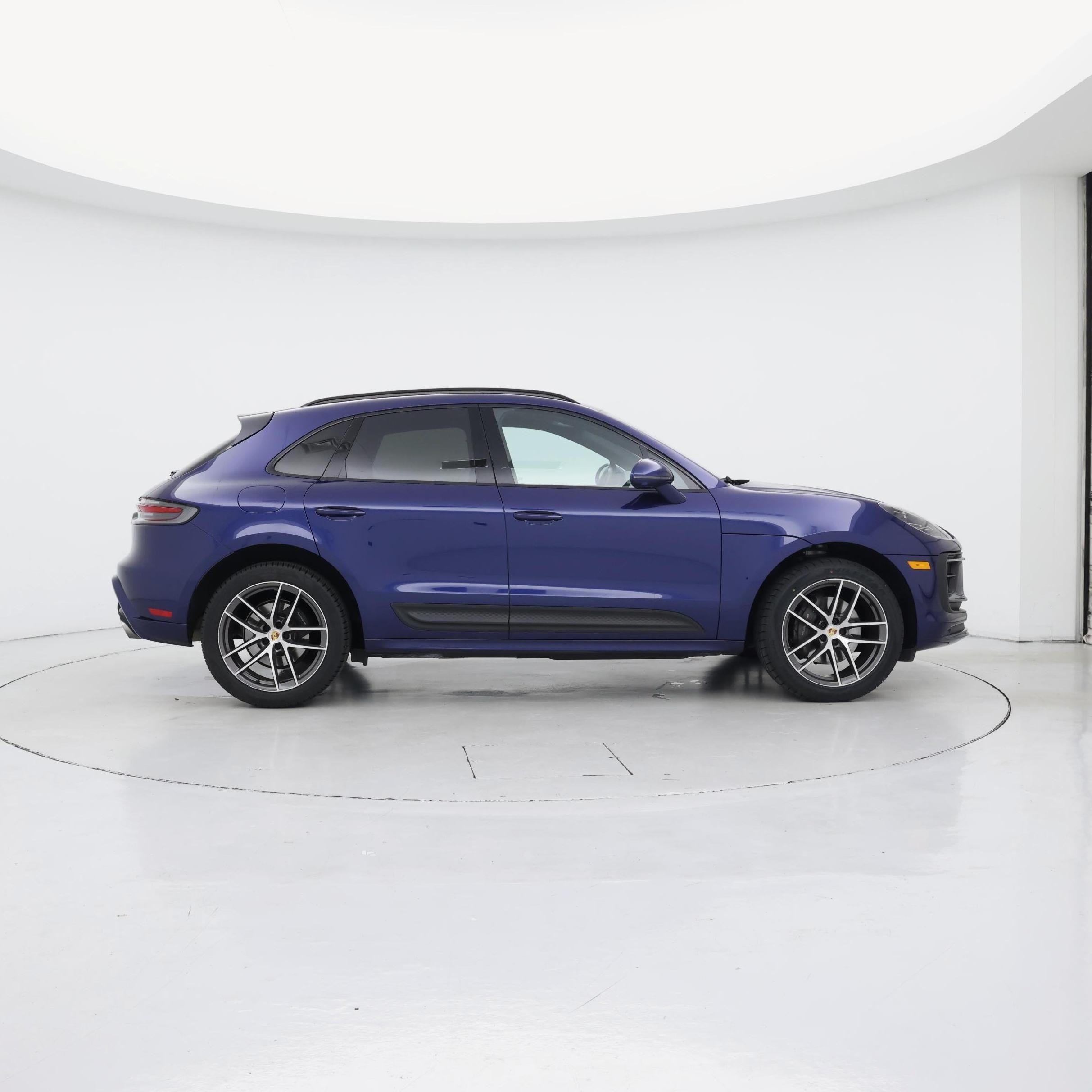 Thumbnail: 2023 Porsche Macan - 7