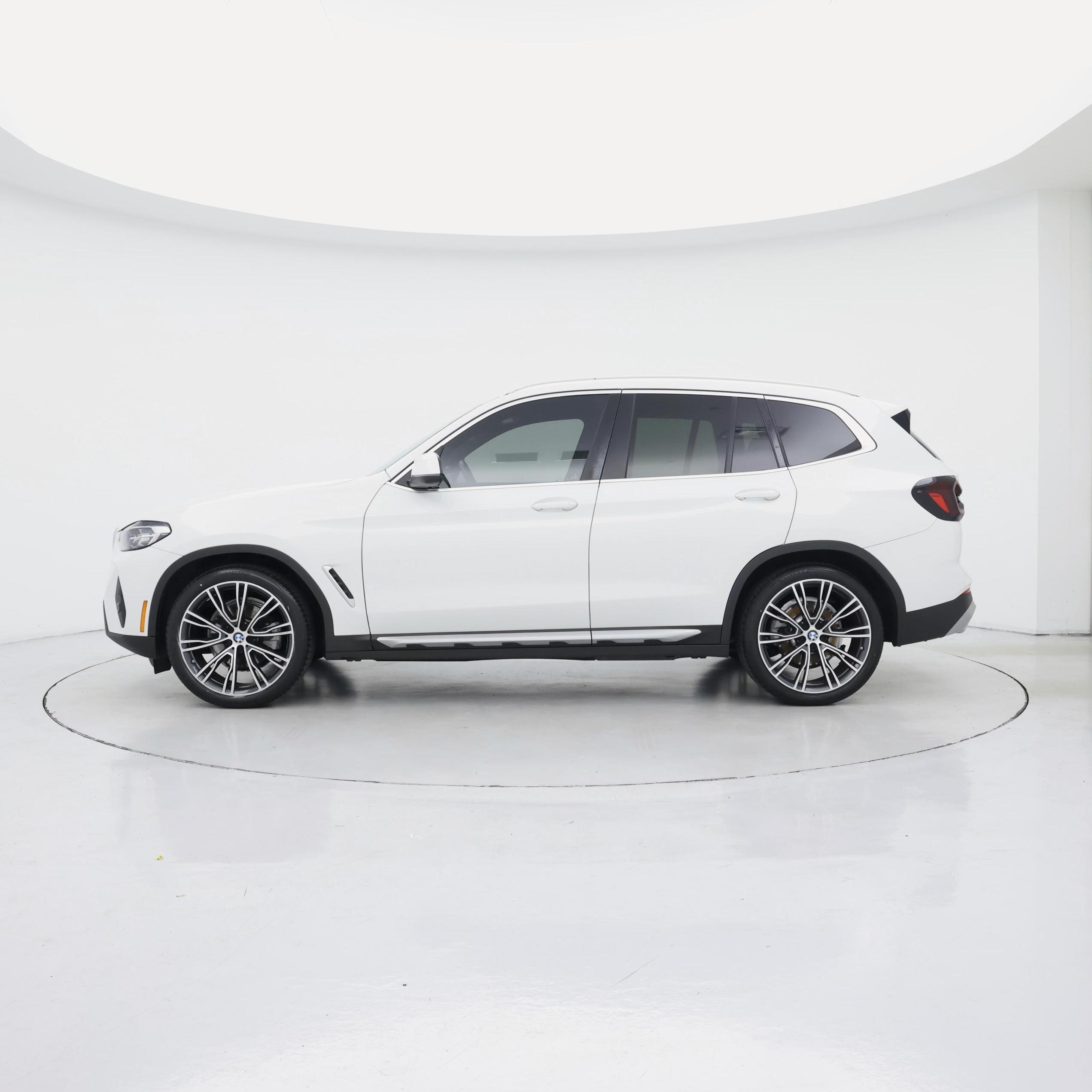 Thumbnail: 2023 BMW X3 - 3