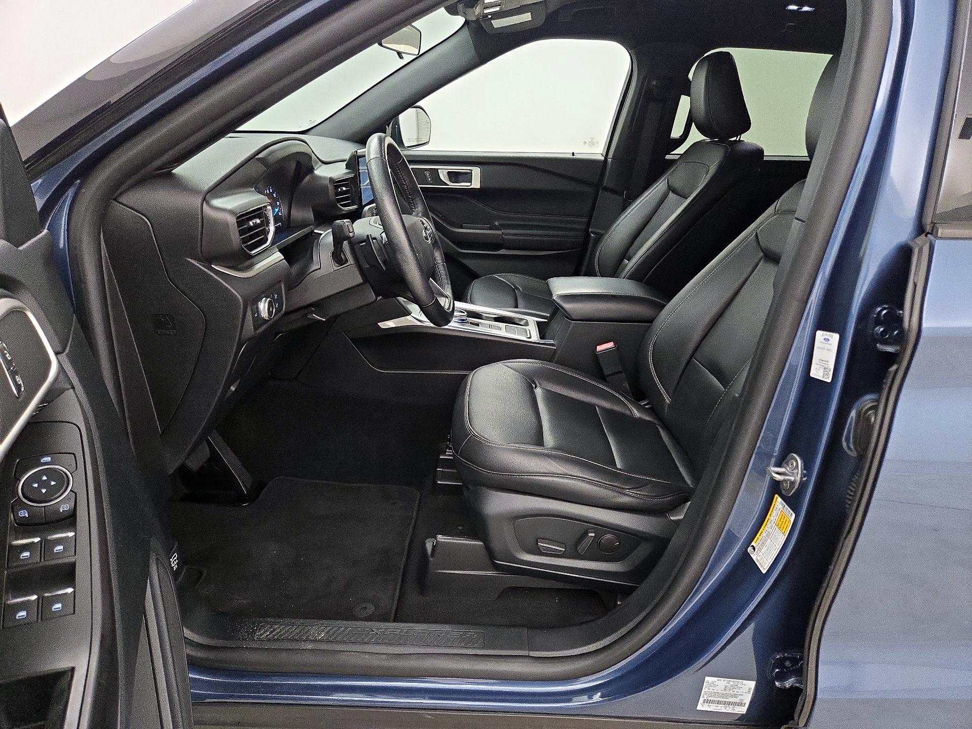 Thumbnail: 2020 Ford Explorer - 11