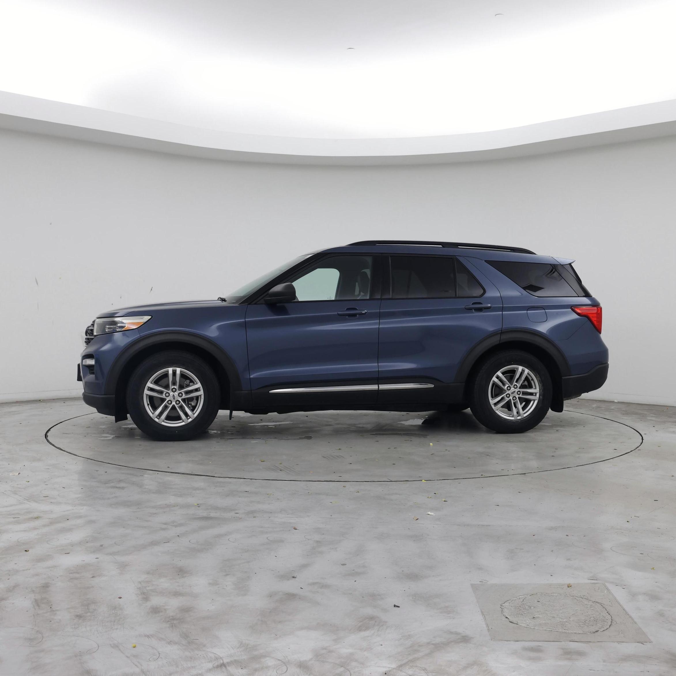 Thumbnail: 2020 Ford Explorer - 3