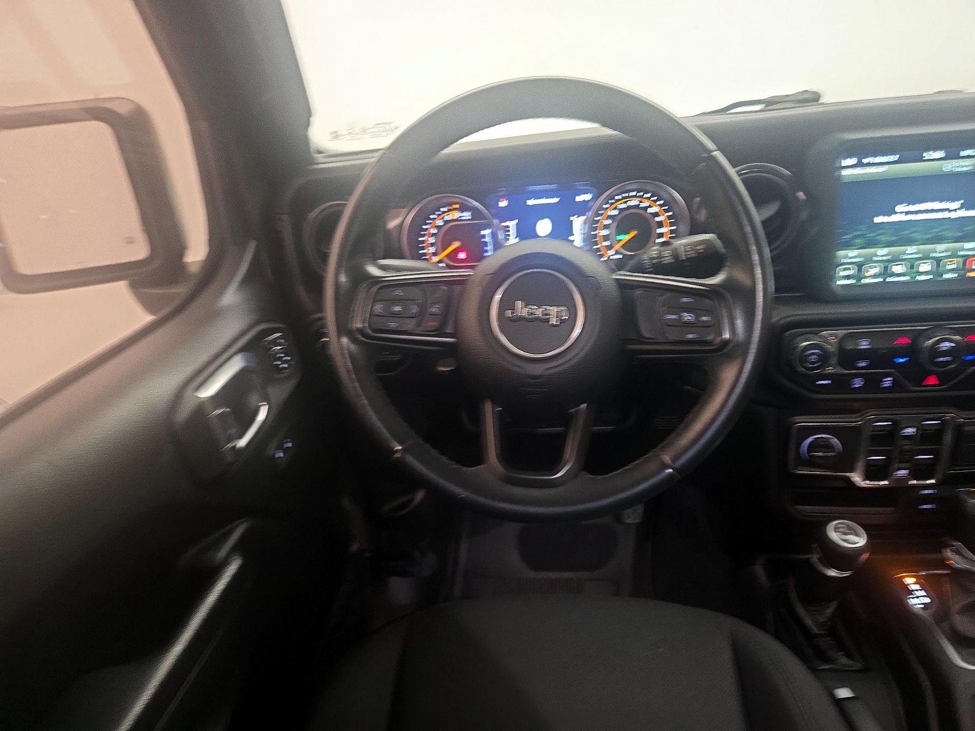 Thumbnail: 2022 Jeep Wrangler - 10