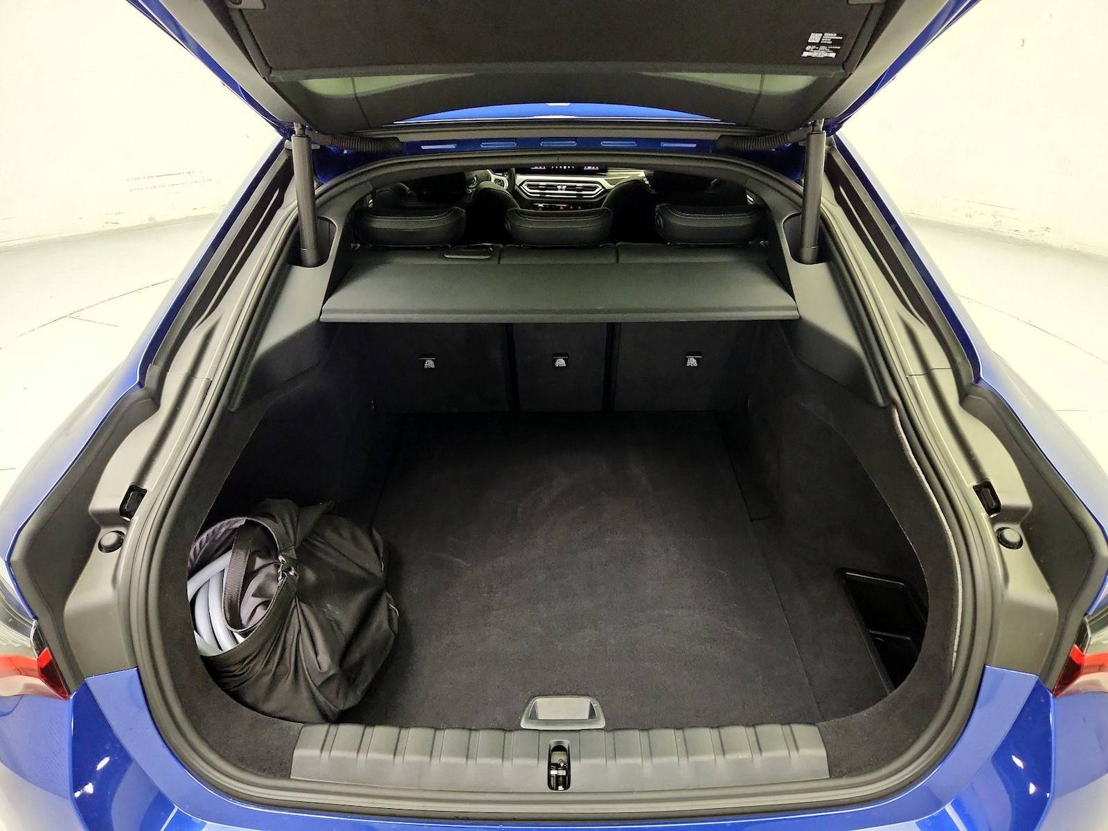 2024 BMW i4 M50 - Photo 23