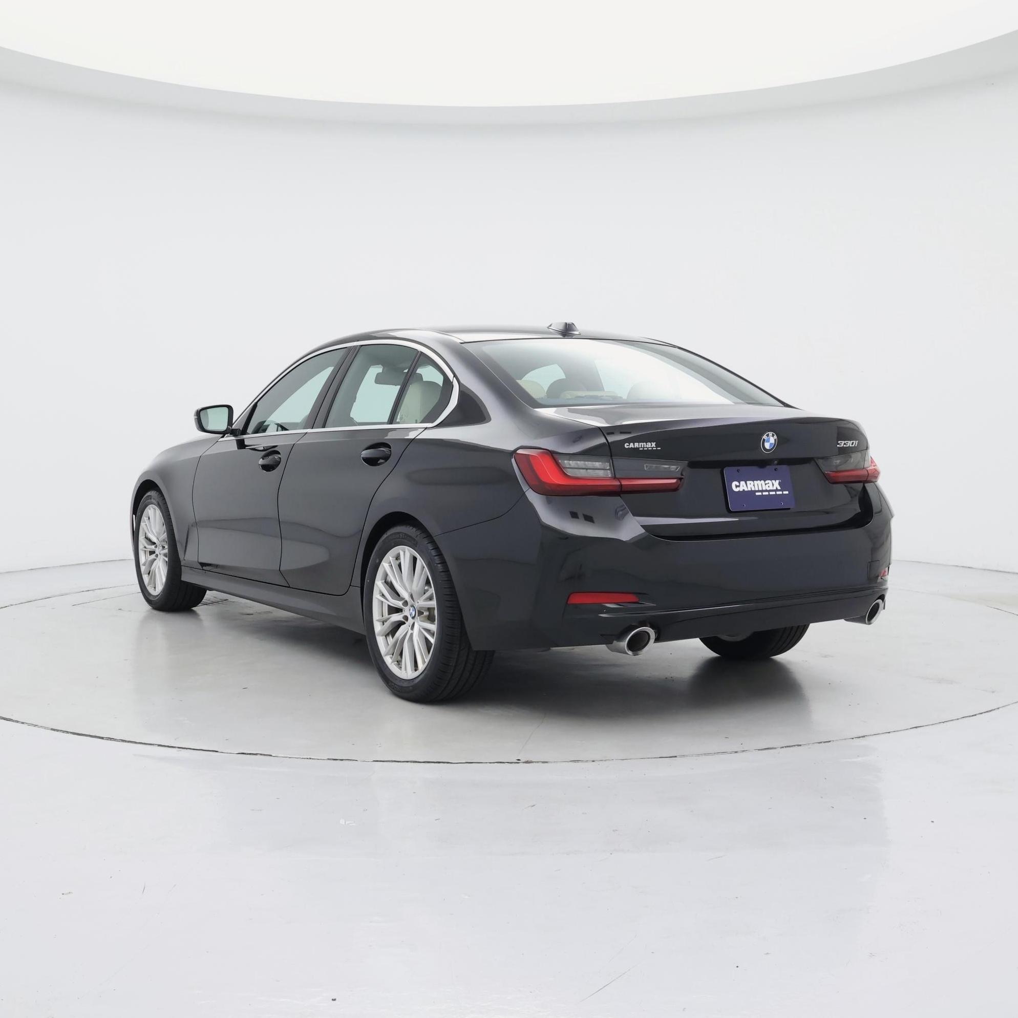 Thumbnail: 2024 BMW 3 Series - 2