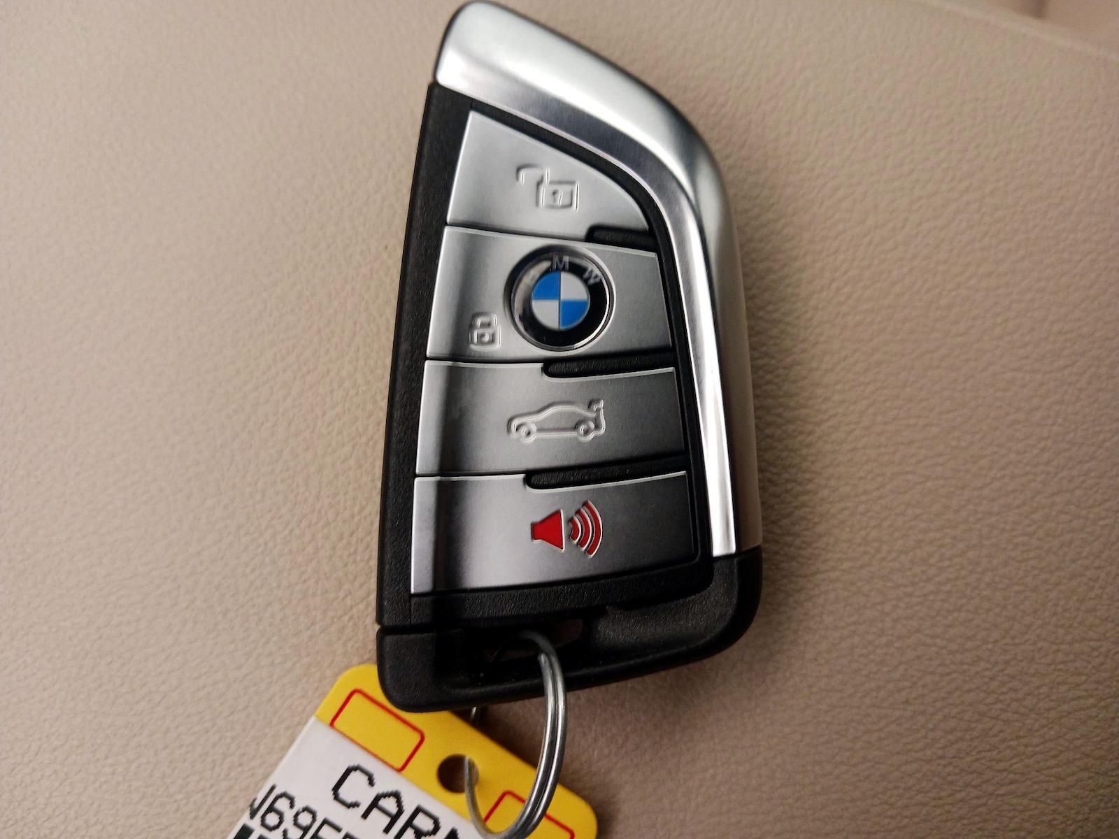 2024 BMW 3 Series 330i - Photo 25