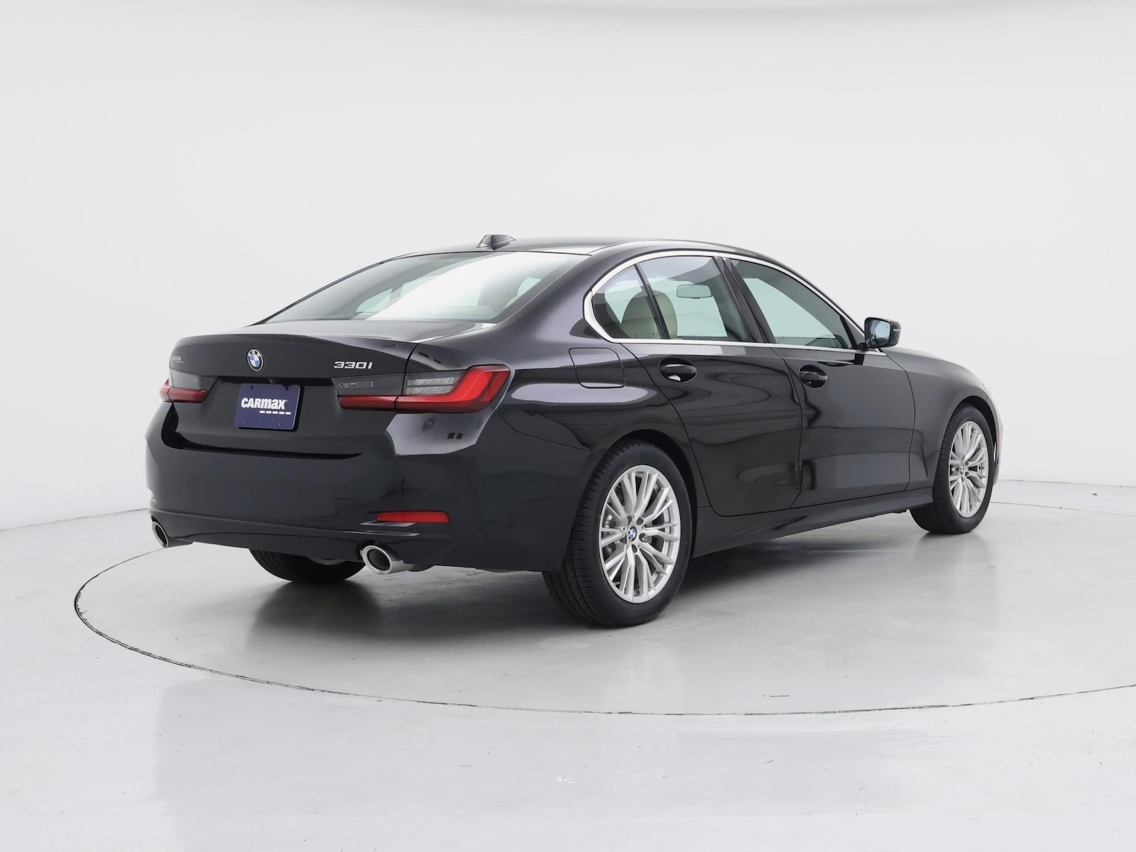 2024 BMW 3 Series 330i - Photo 9