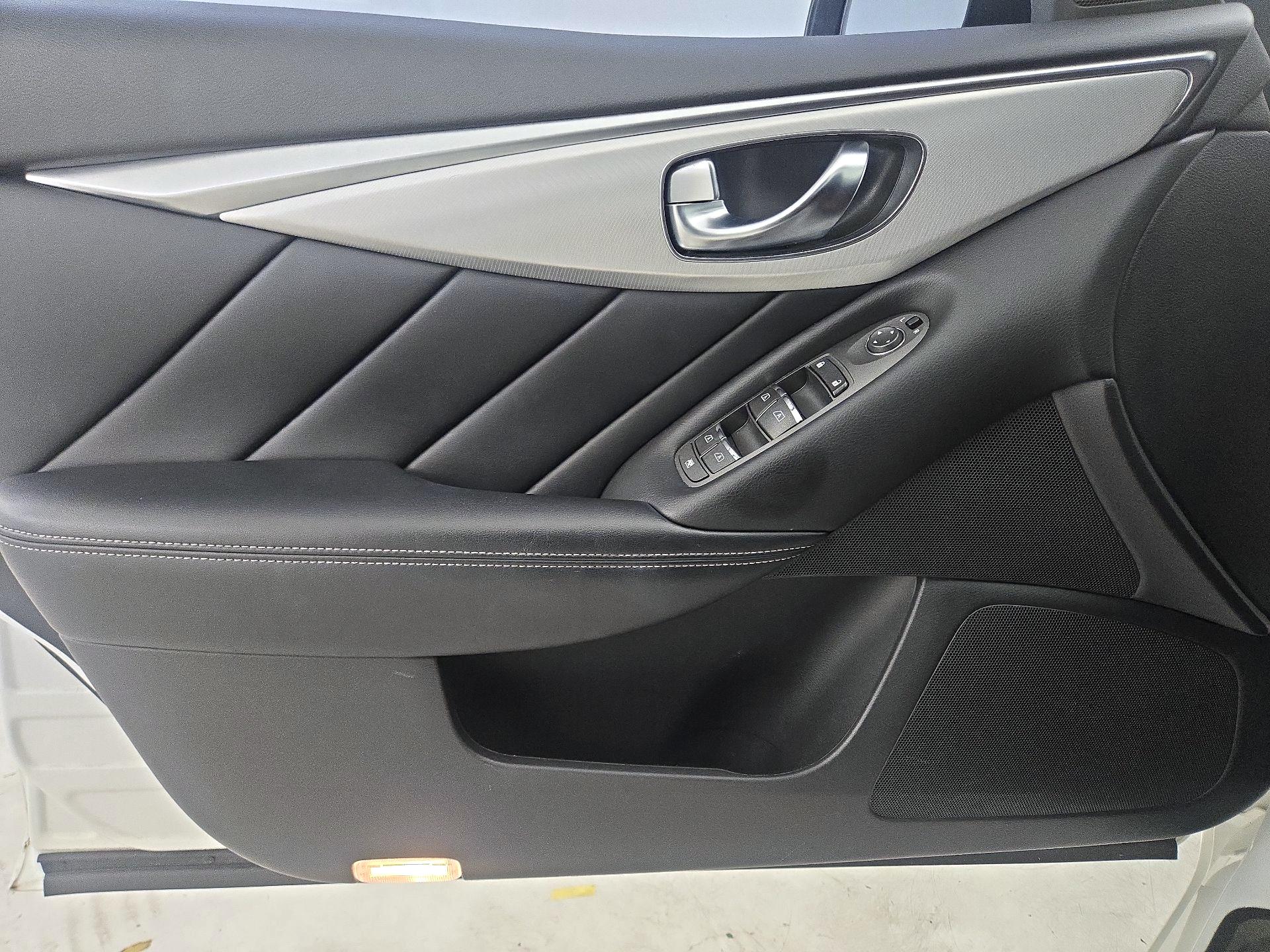 Thumbnail: 2021 INFINITI Q50 - 12