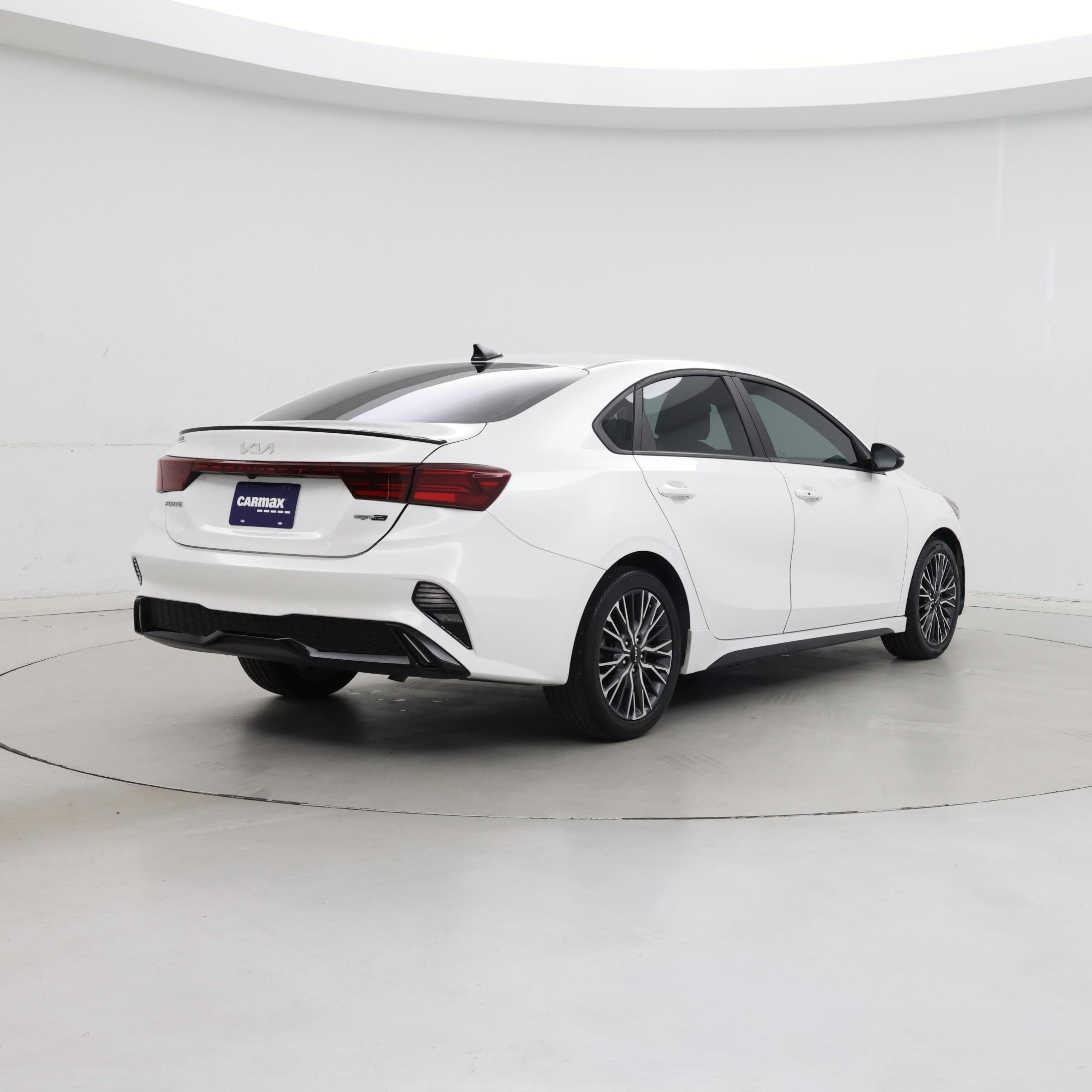 Thumbnail: 2024 Kia Forte - 8