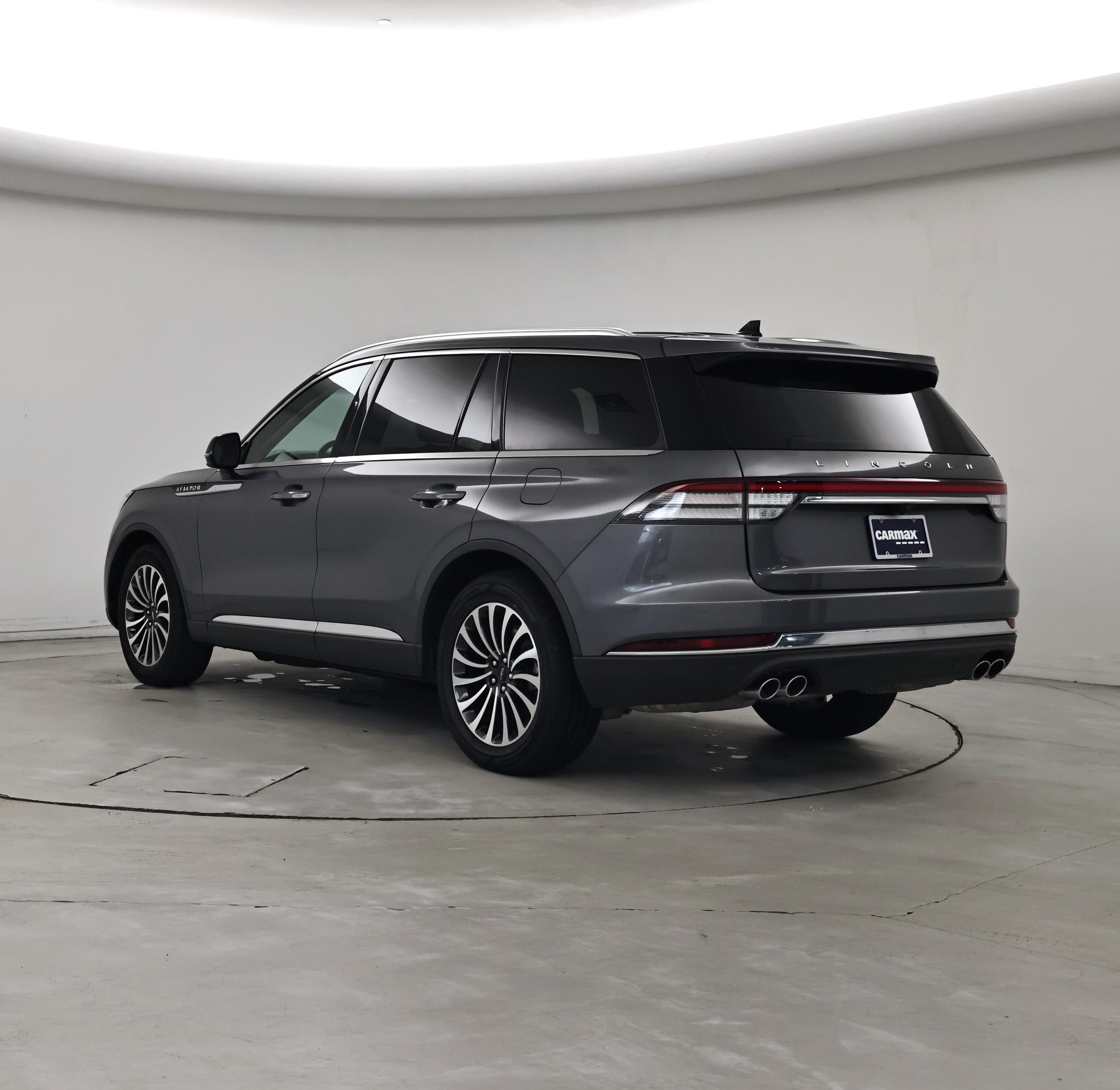 Thumbnail: 2023 Lincoln Aviator - 2