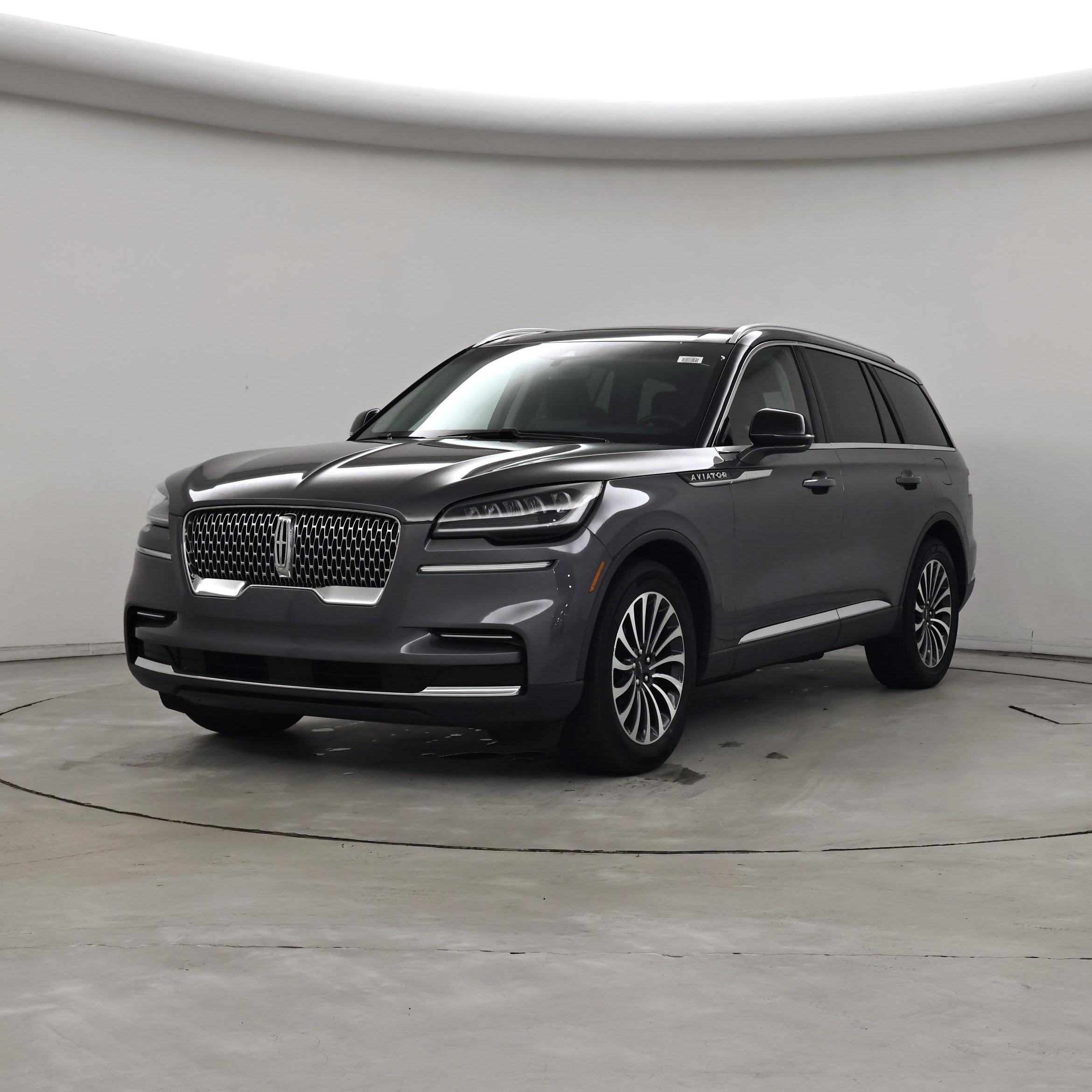 Thumbnail: 2023 Lincoln Aviator - 4
