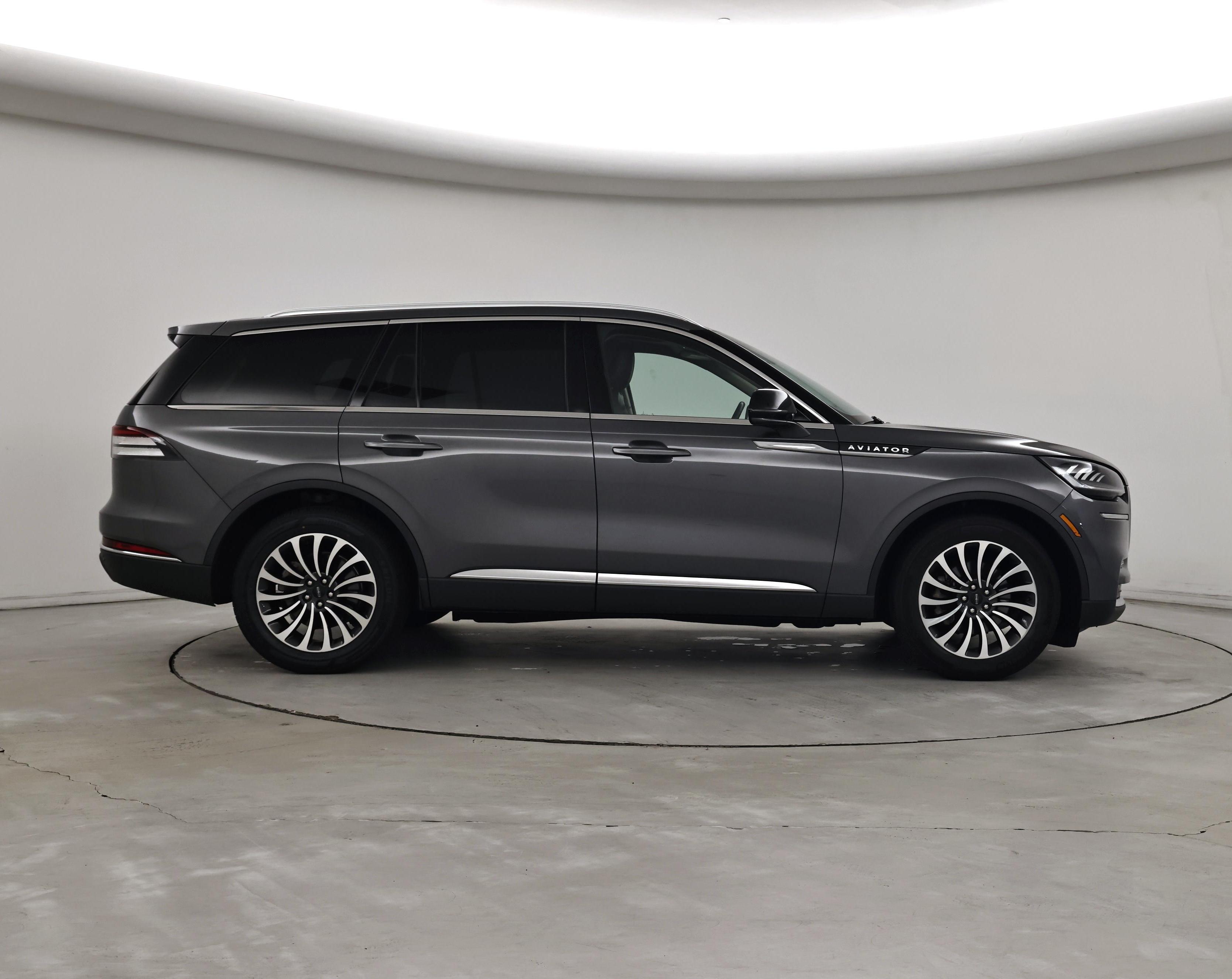 Thumbnail: 2023 Lincoln Aviator - 7