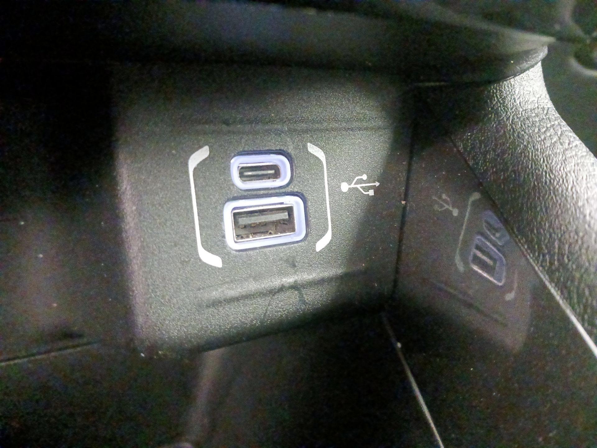 Thumbnail: 2022 Jeep Compass - 18