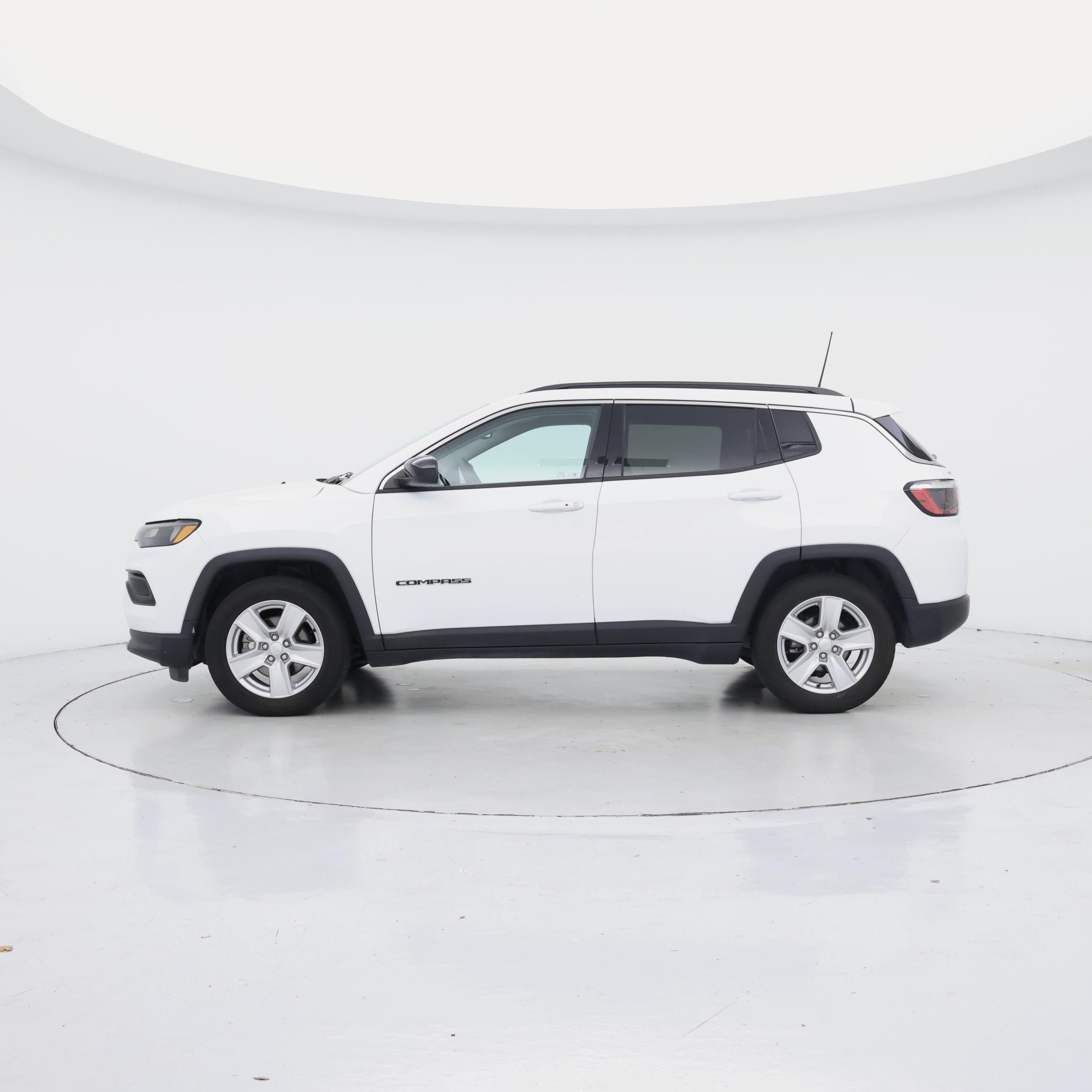 Thumbnail: 2022 Jeep Compass - 3