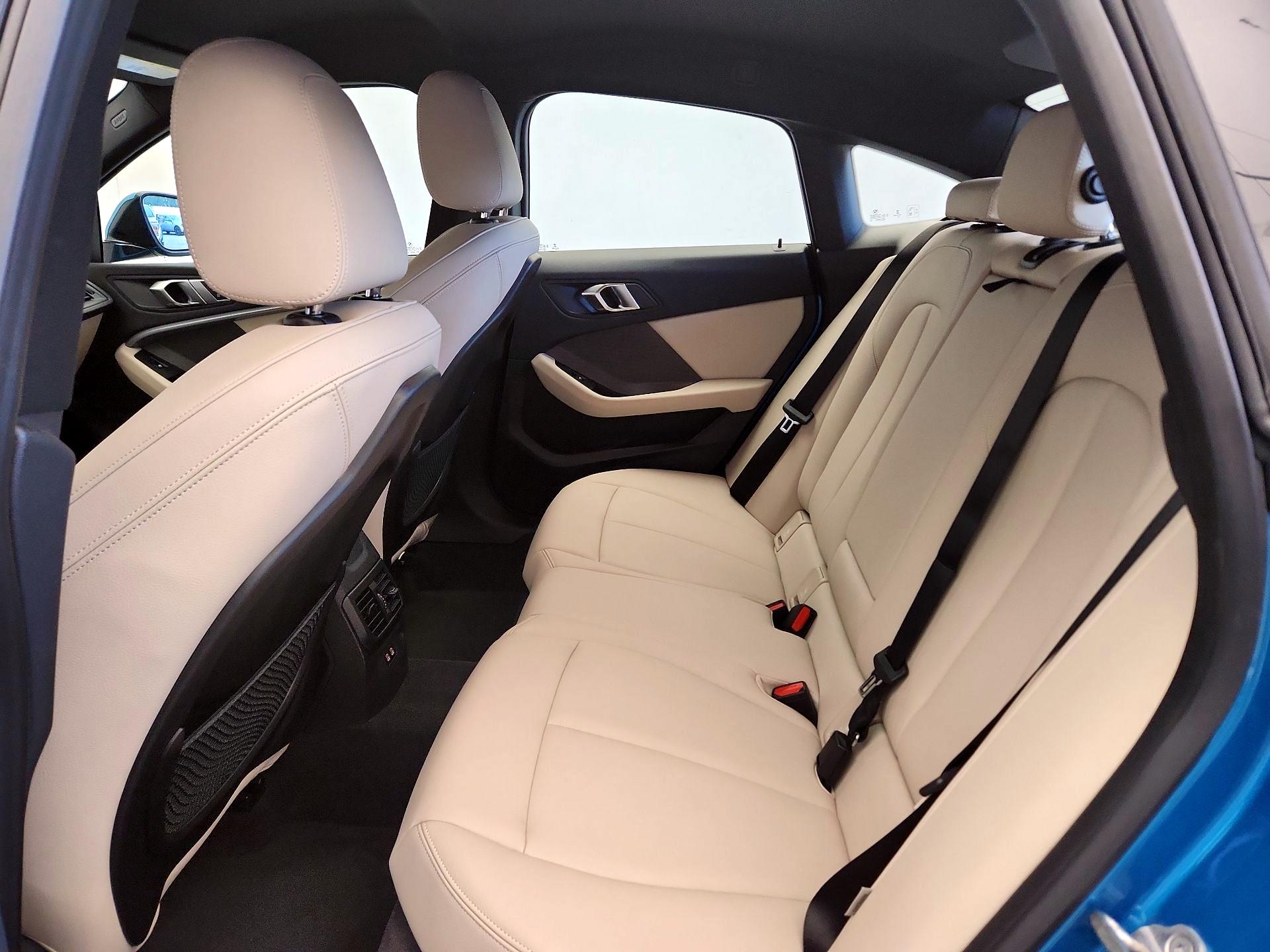 Thumbnail: 2023 BMW 2 Series - 20
