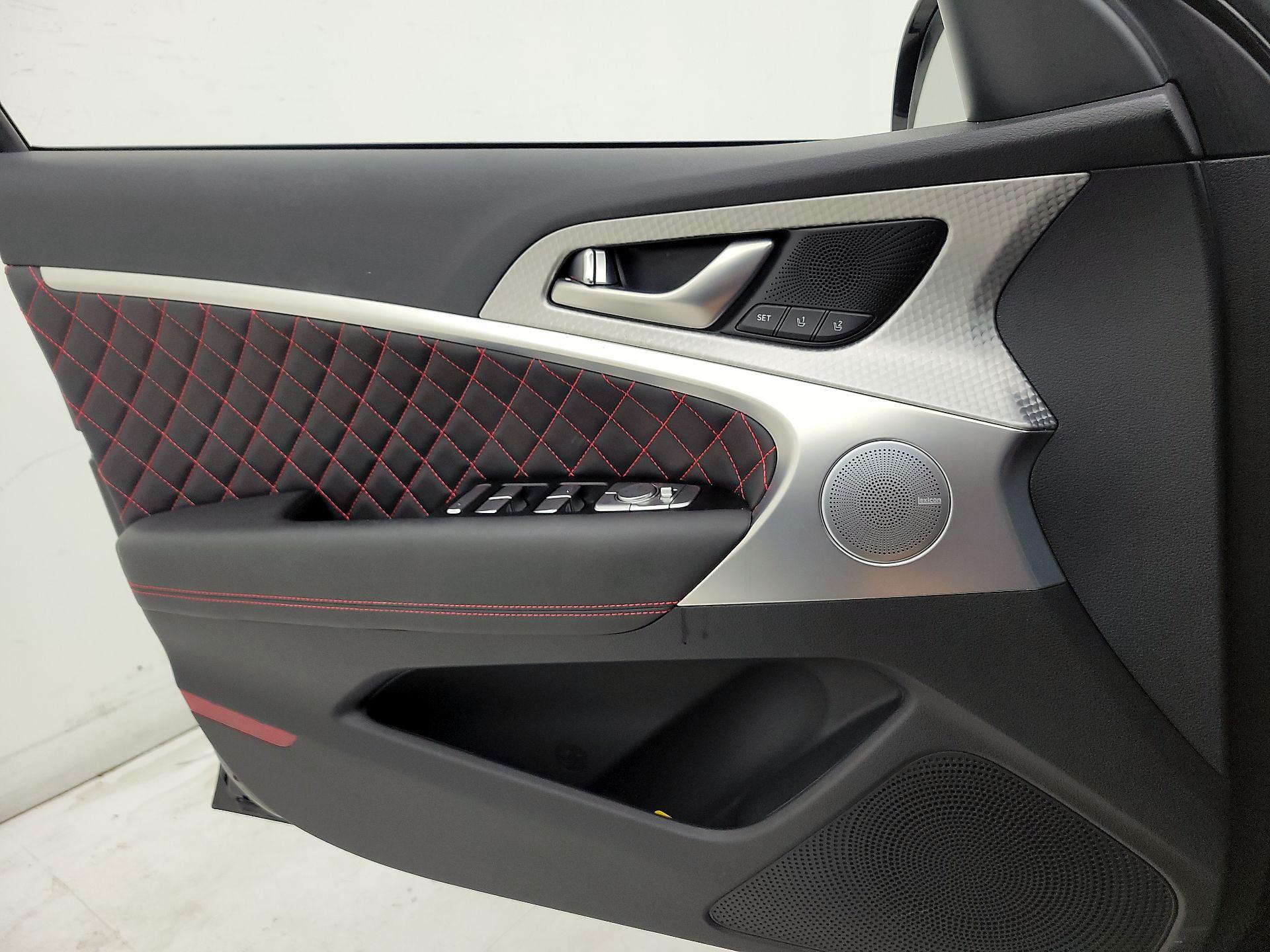 Thumbnail: 2023 Genesis G70 - 12