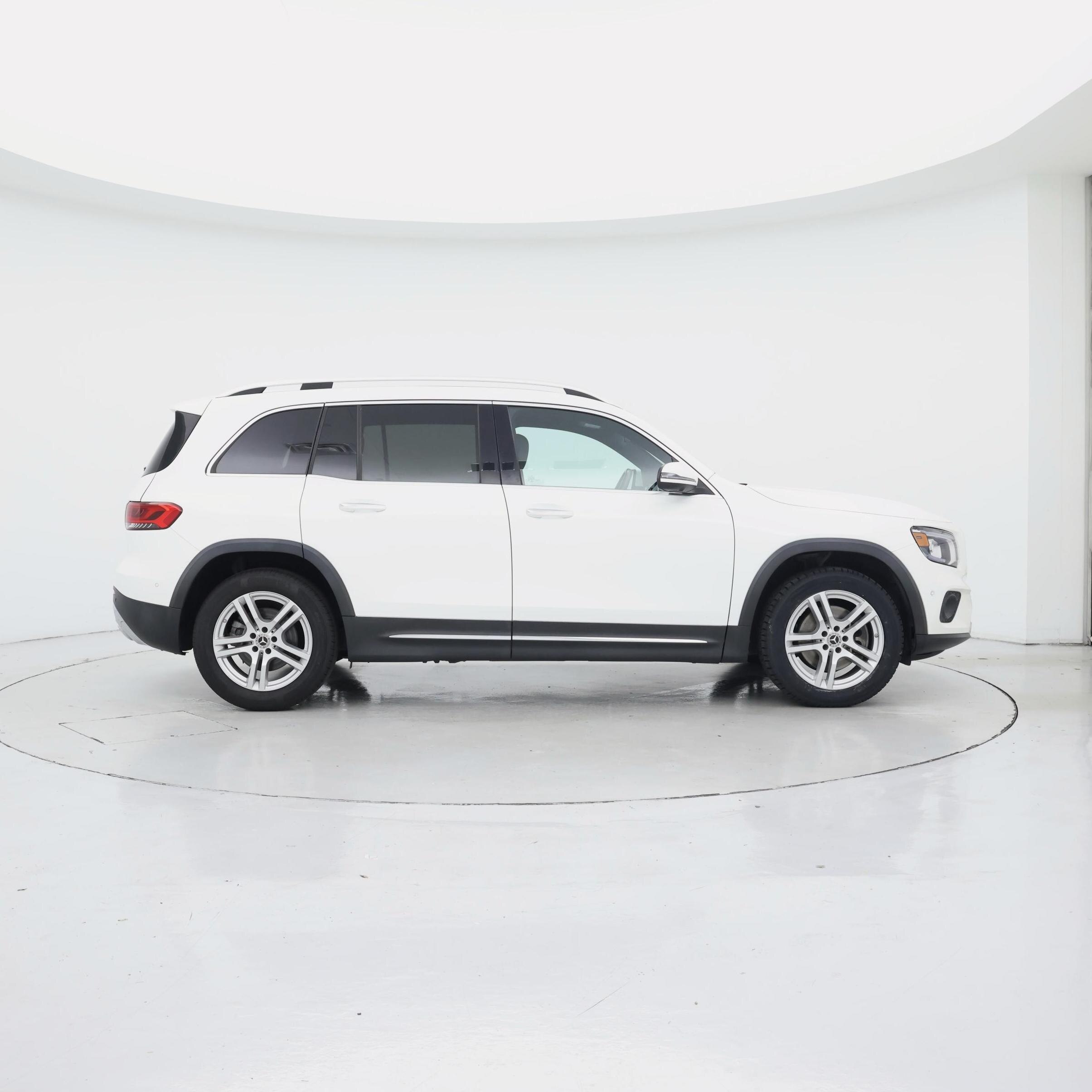 Thumbnail: 2022 Mercedes-Benz GLB - 7