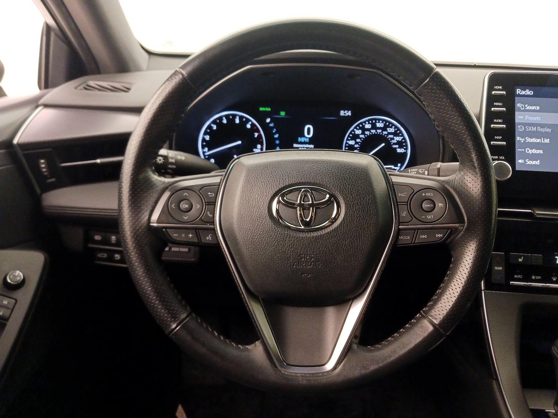 Thumbnail: 2021 Toyota Avalon - 10