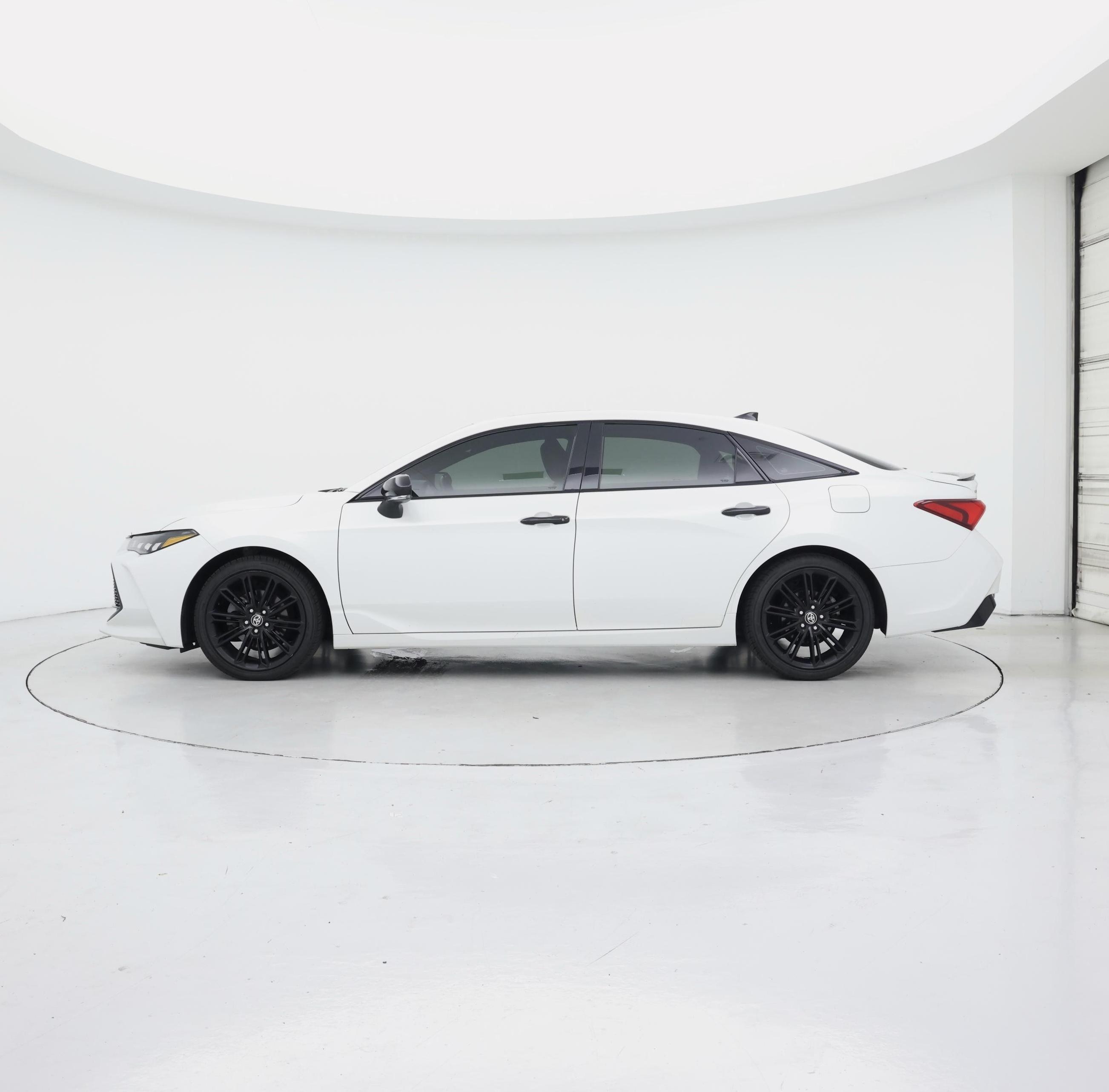 Thumbnail: 2021 Toyota Avalon - 3