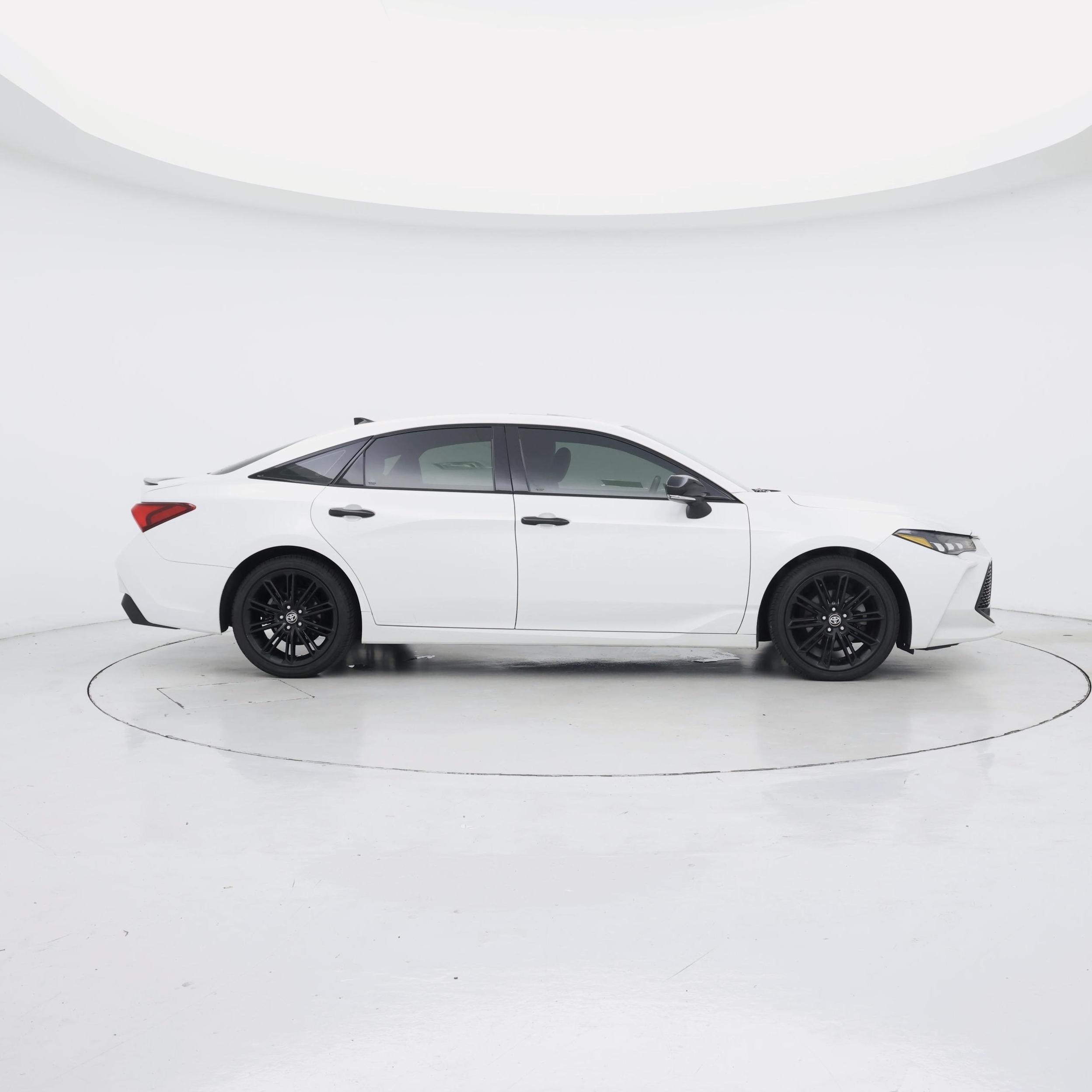 Thumbnail: 2021 Toyota Avalon - 7