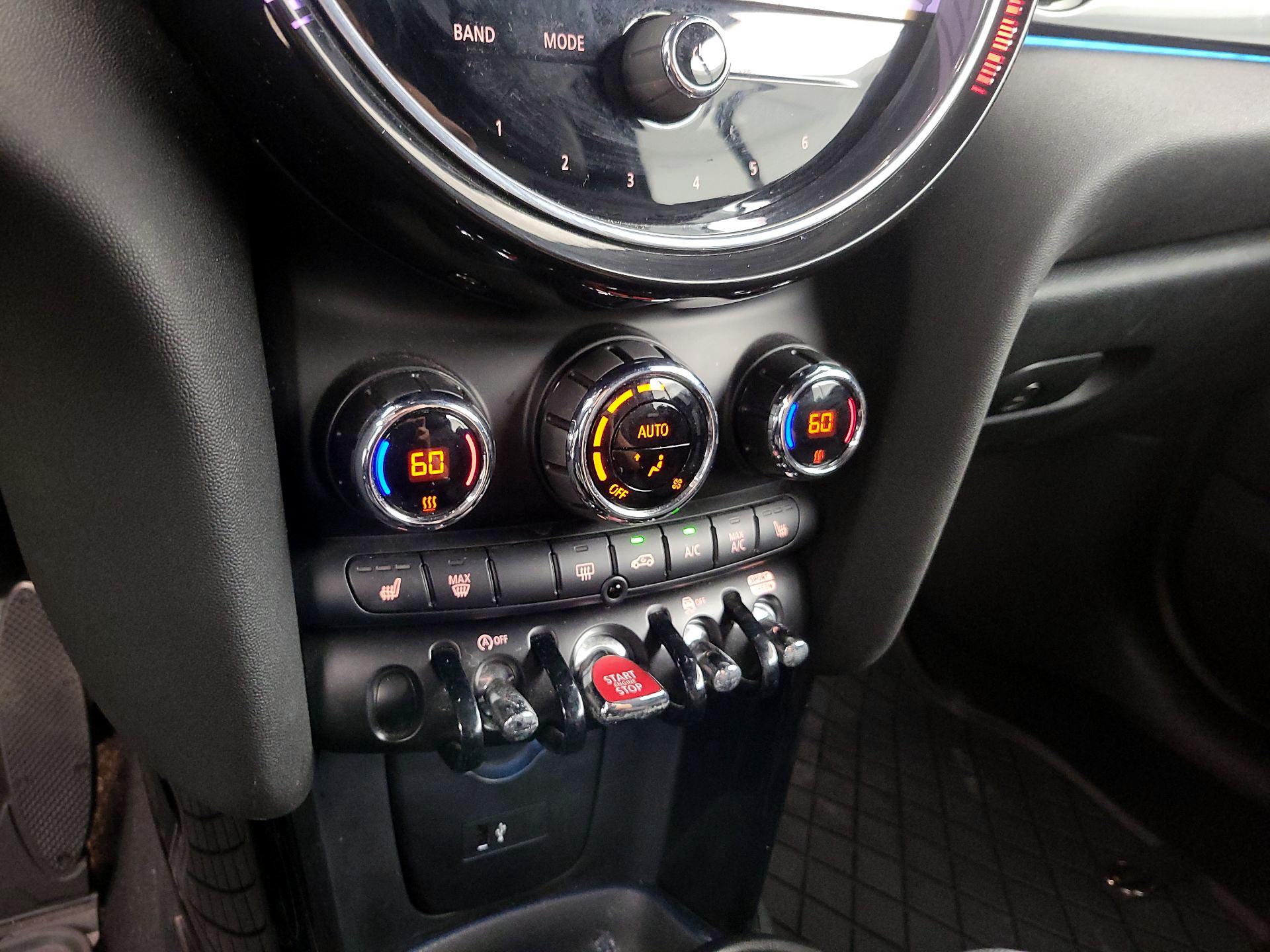 Thumbnail: 2023 MINI Cooper - 16