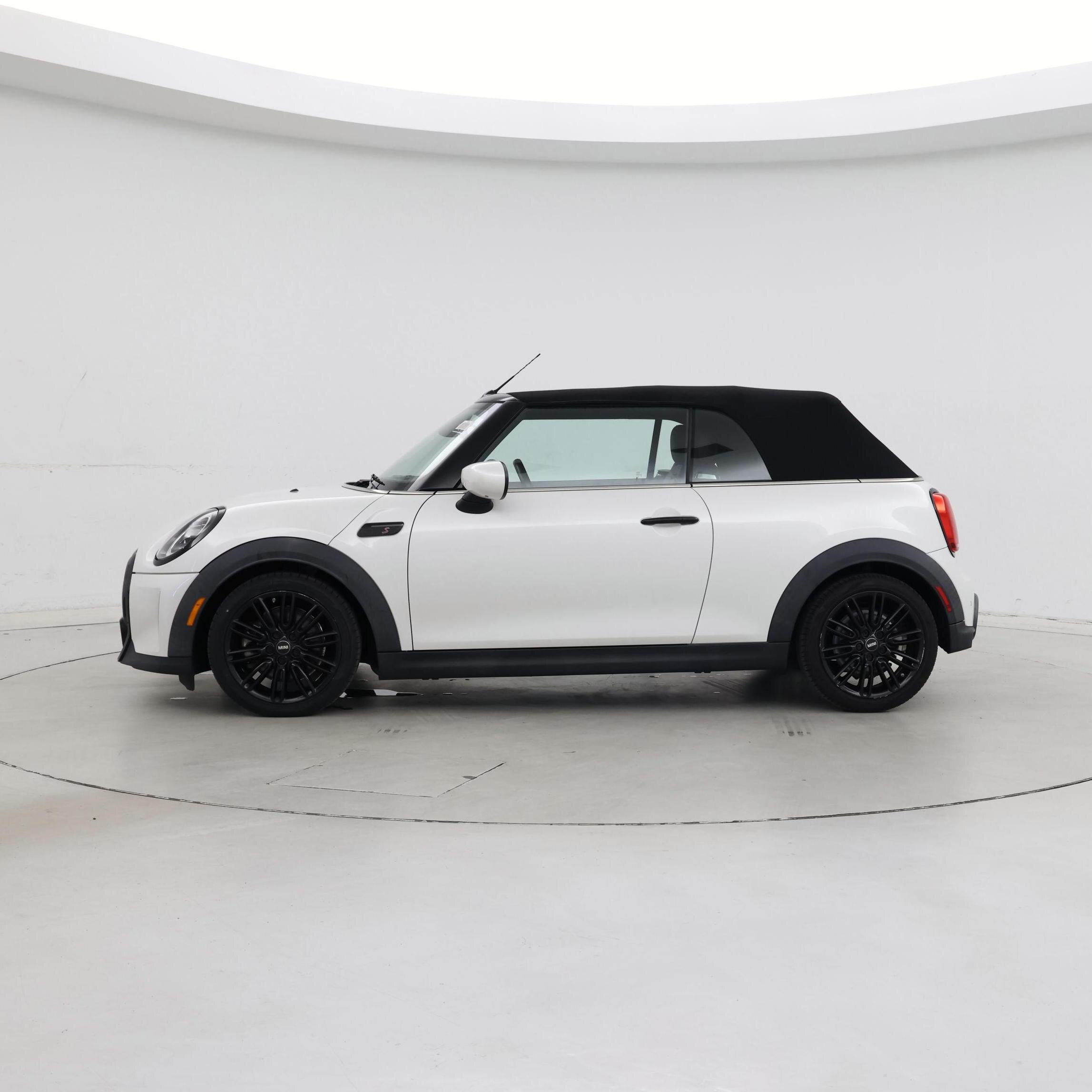 Thumbnail: 2023 MINI Cooper - 3