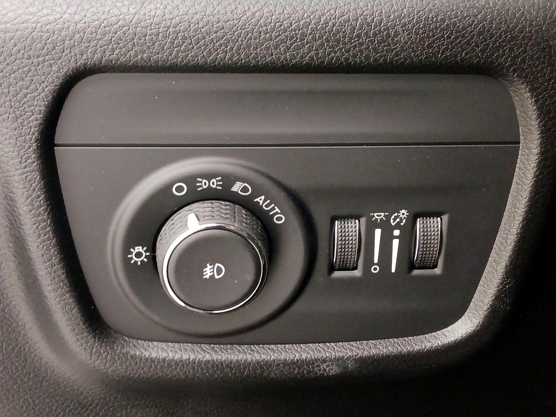 Thumbnail: 2023 Jeep Grand Cherokee - 13