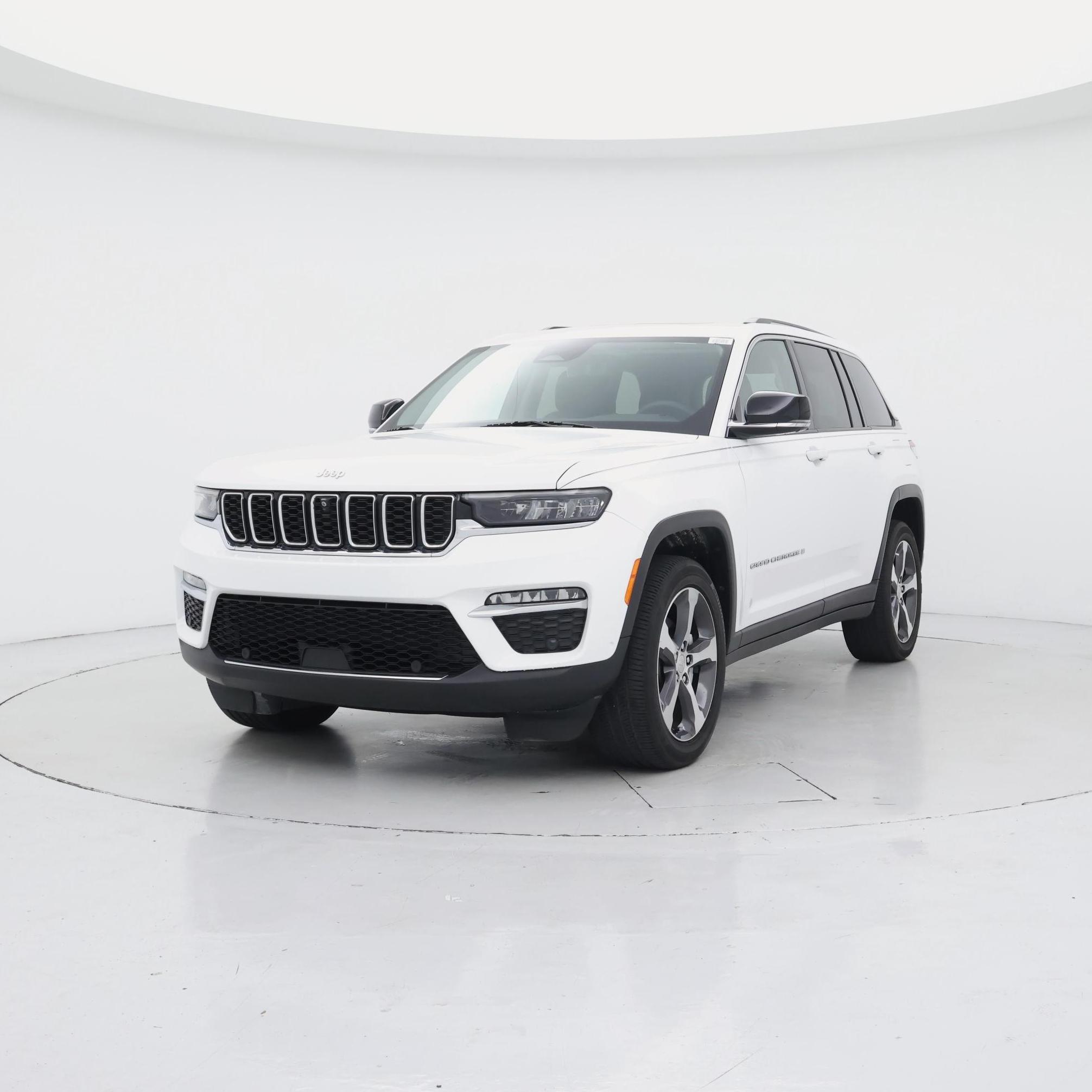 Thumbnail: 2023 Jeep Grand Cherokee - 4